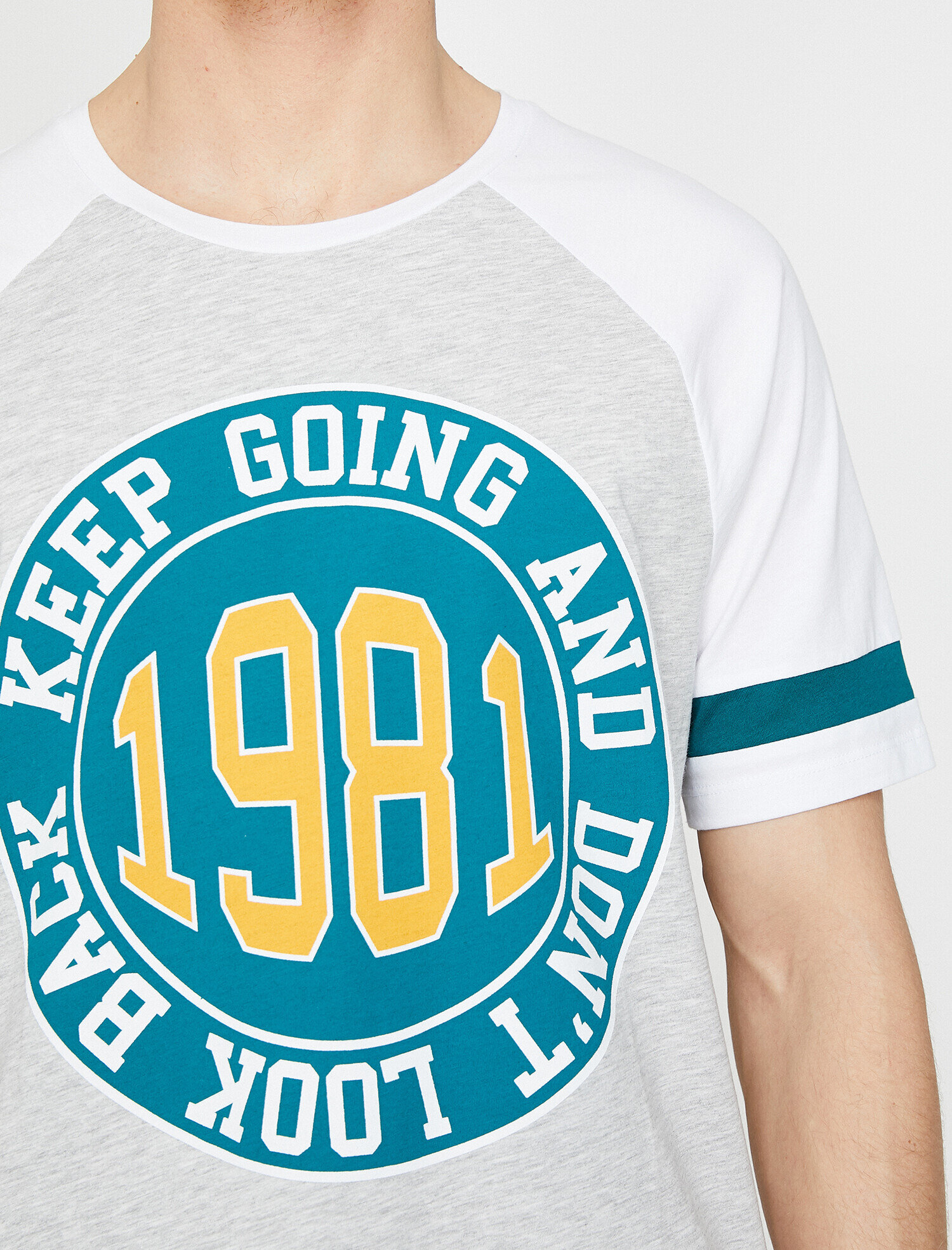   Yazılı Baskılı T-Shirt