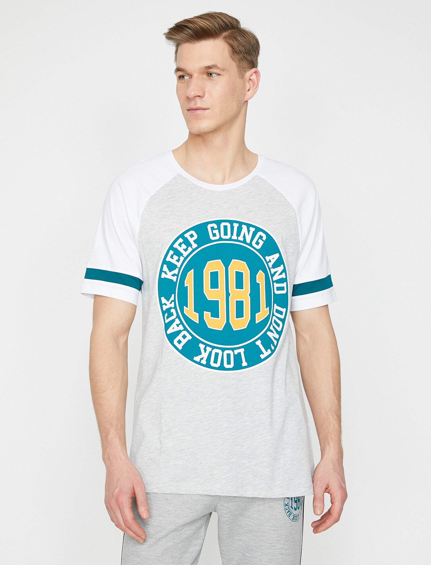   Yazılı Baskılı T-Shirt