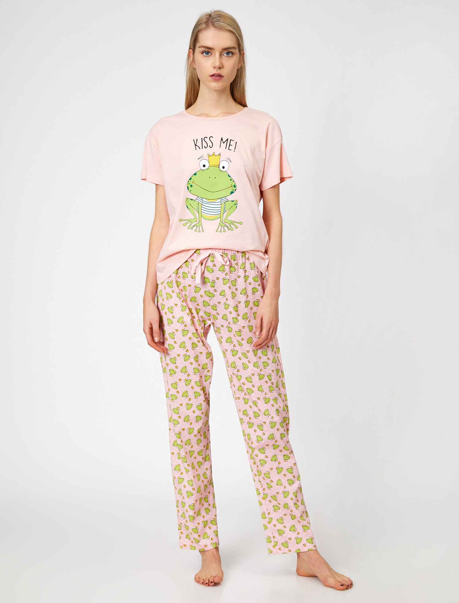 Yazılı Baskılı Pijama Seti