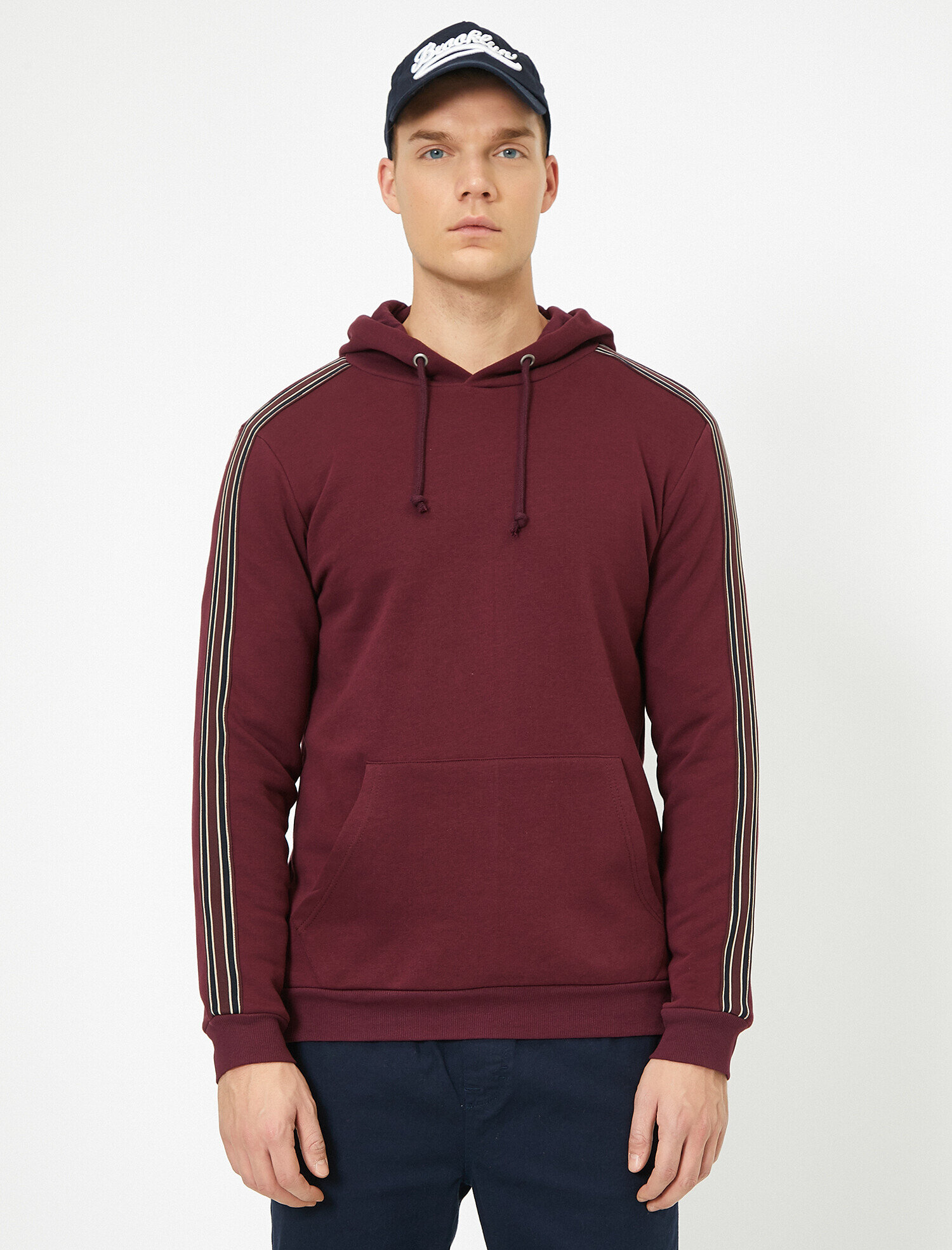   Kapüşonlu Kolları Şerit Detaylı Kanguru Cepli Sweatshirt