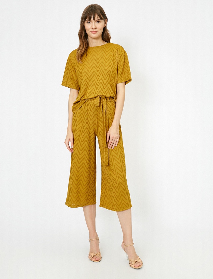  Kumaş Detaylı Bağlamalı Pantolon