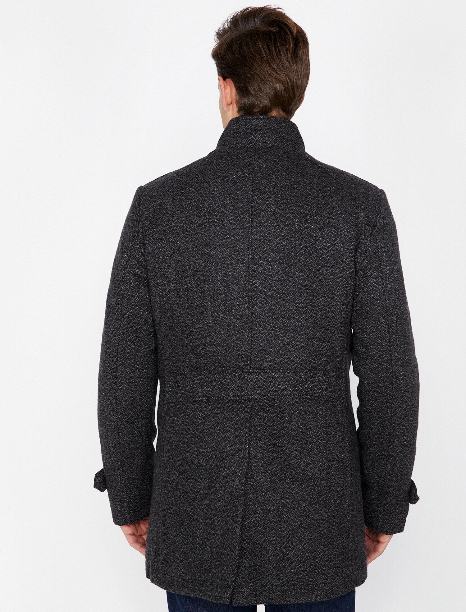   Düğme Detaylı Kaban