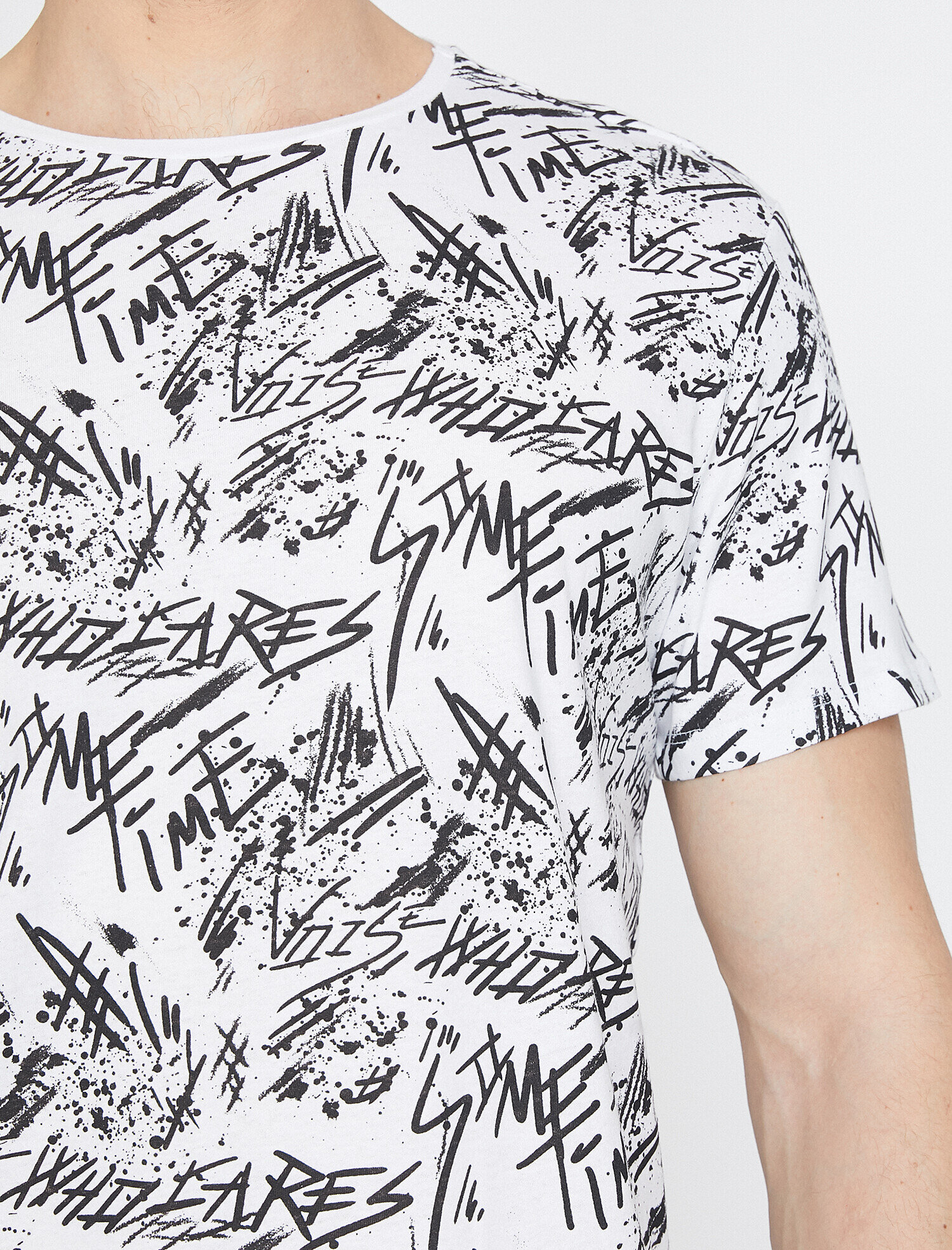   Desenli Tişört Kısa Kollu