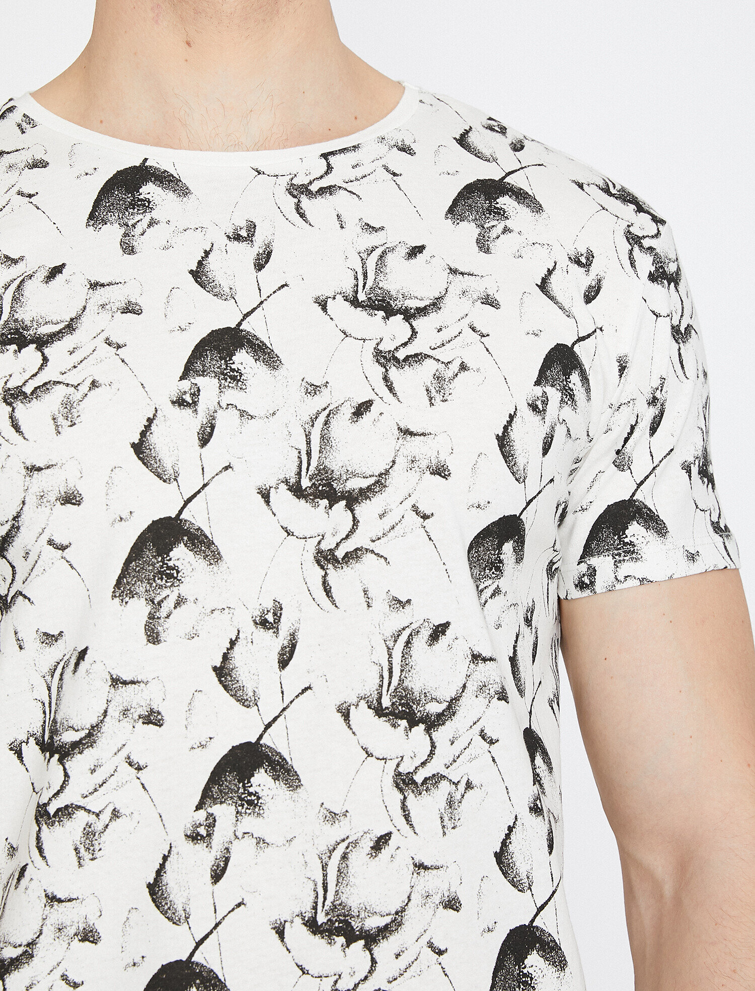   Desenli Tişört Kısa Kollu