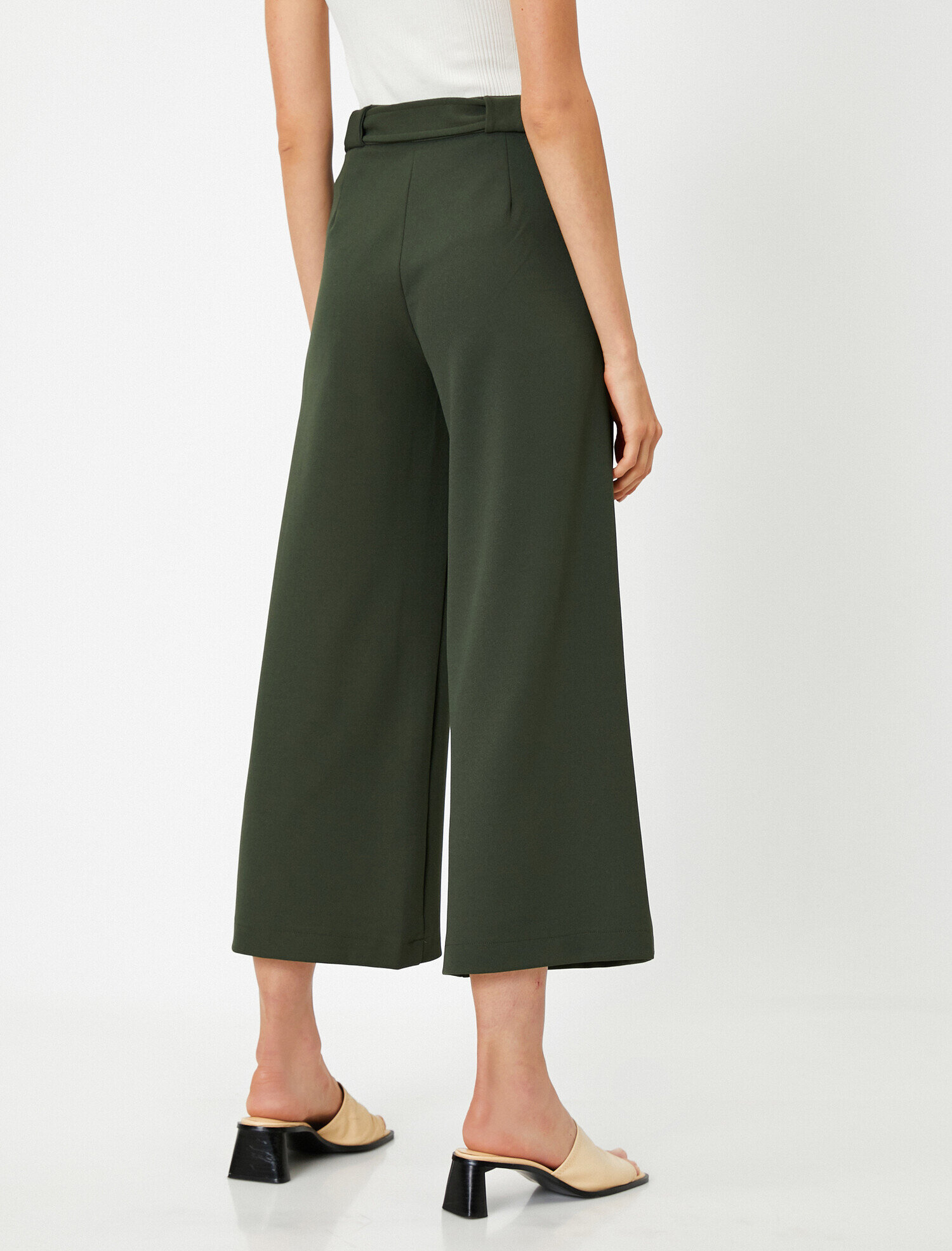   Kemer Detaylı Culotte Pantolon