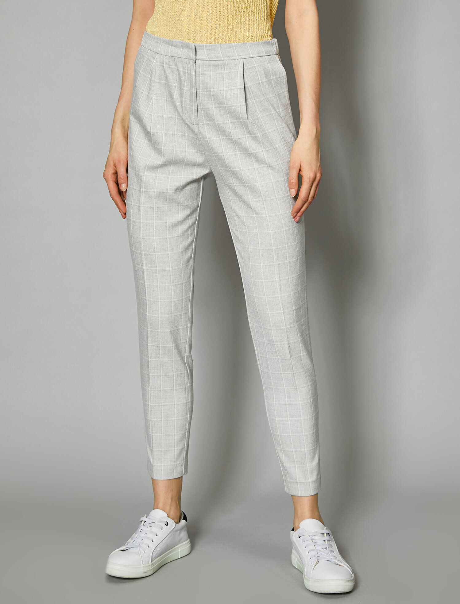   Kareli Pilili Havuç Pantolon