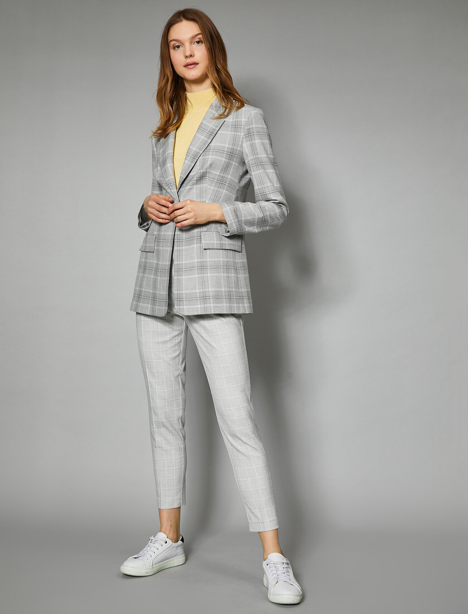   Kareli Pilili Havuç Pantolon