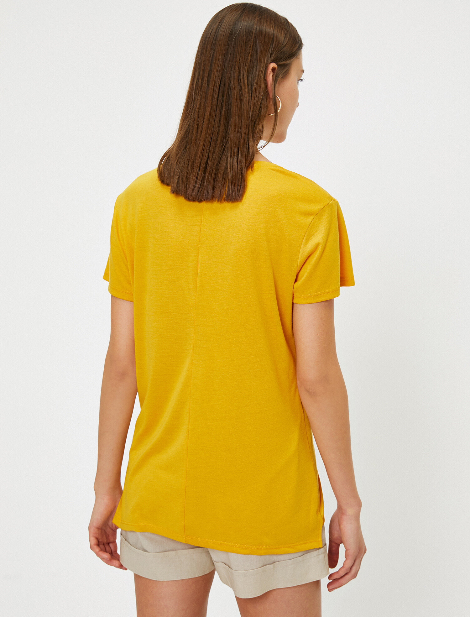   Pul Payet Detaylı Tişört