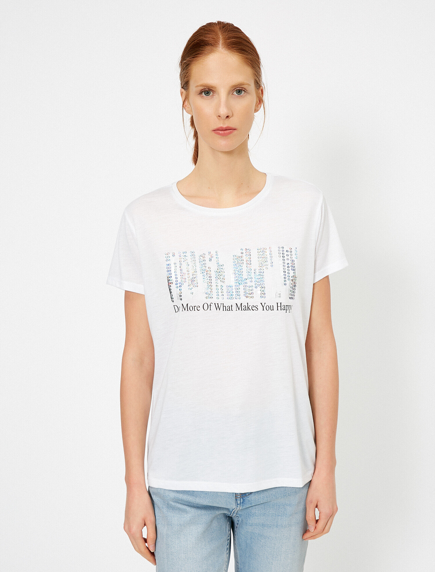   Yazı Baskılı Pul Detaylı Tişört