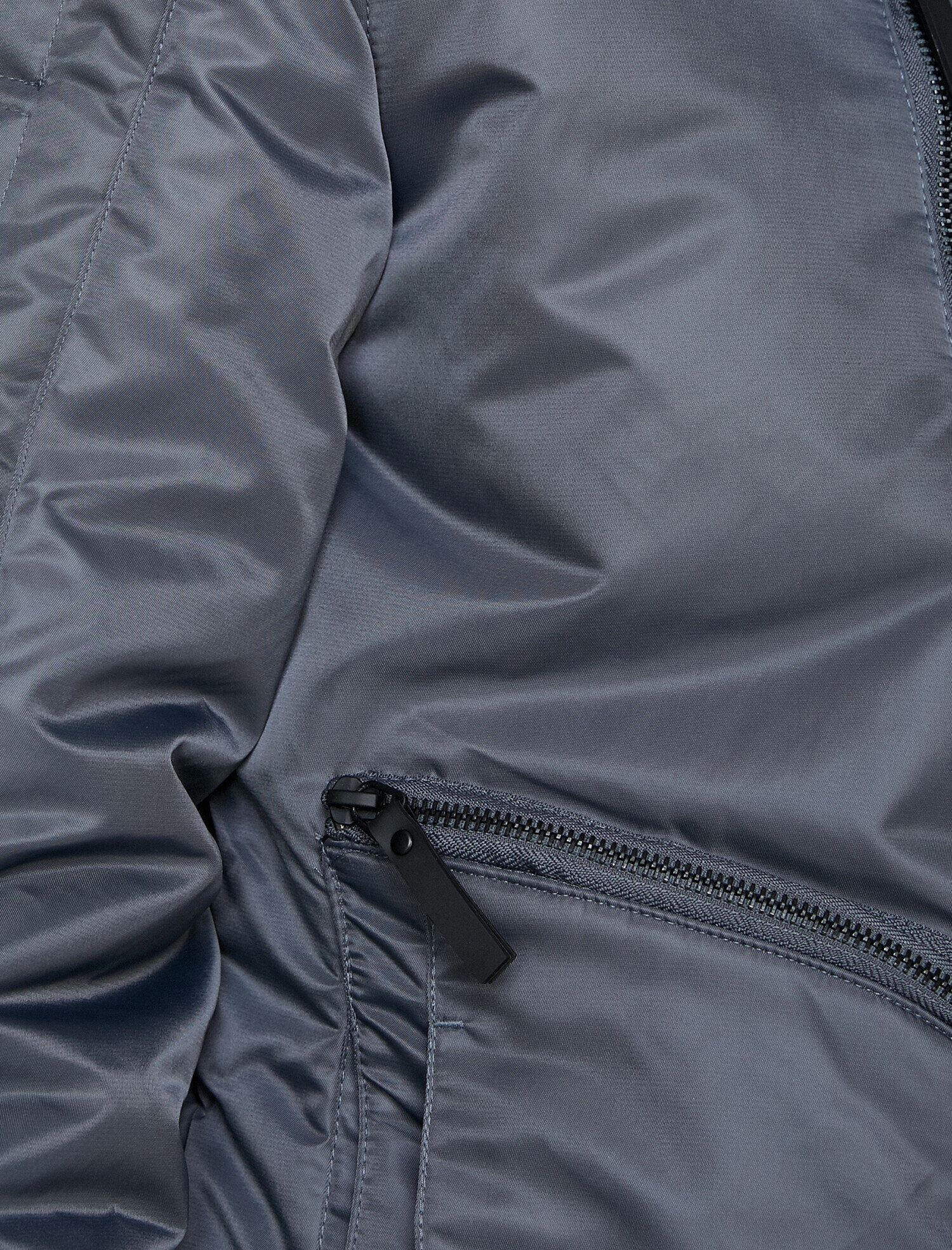   Fermuar Detaylı Mont