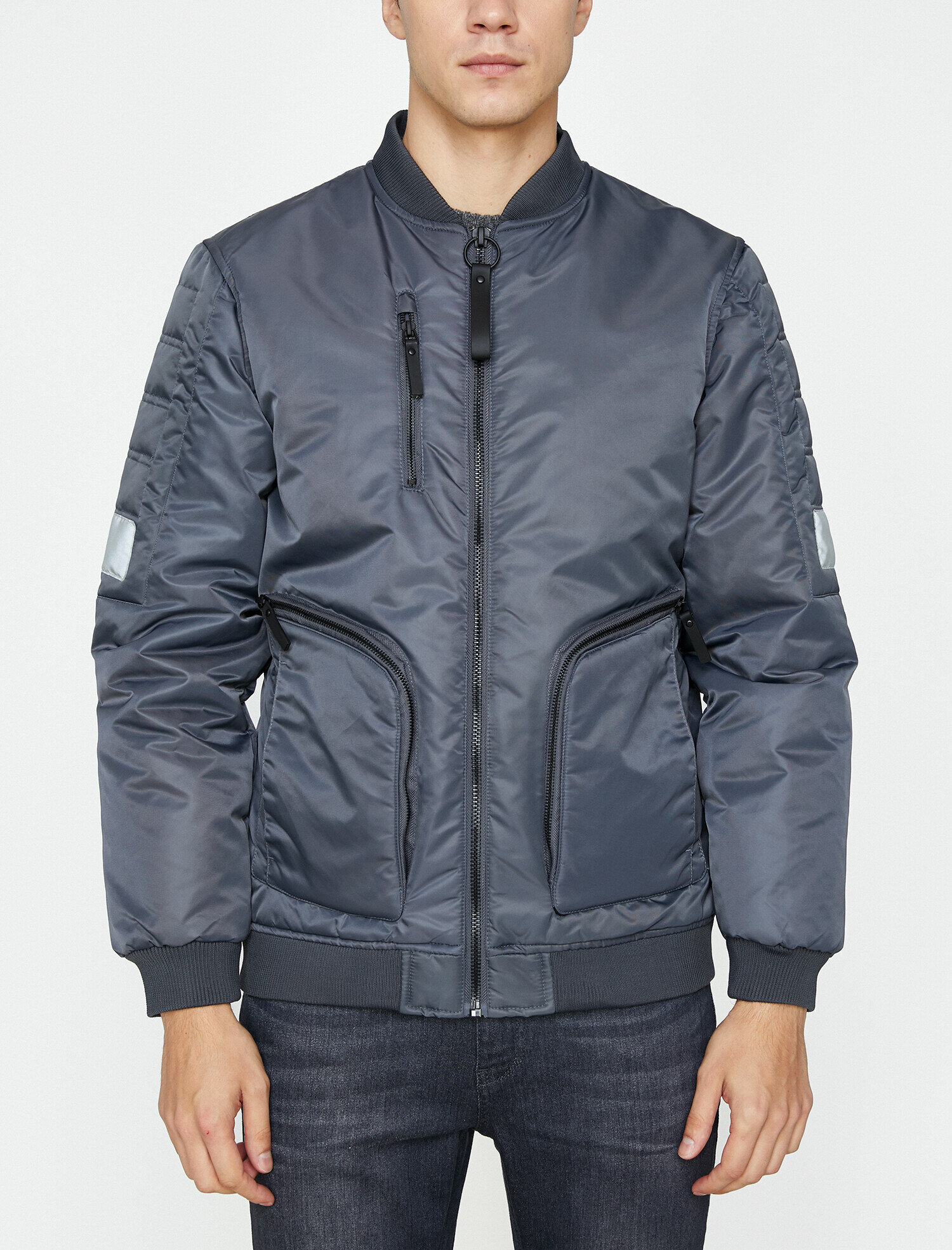   Fermuar Detaylı Mont