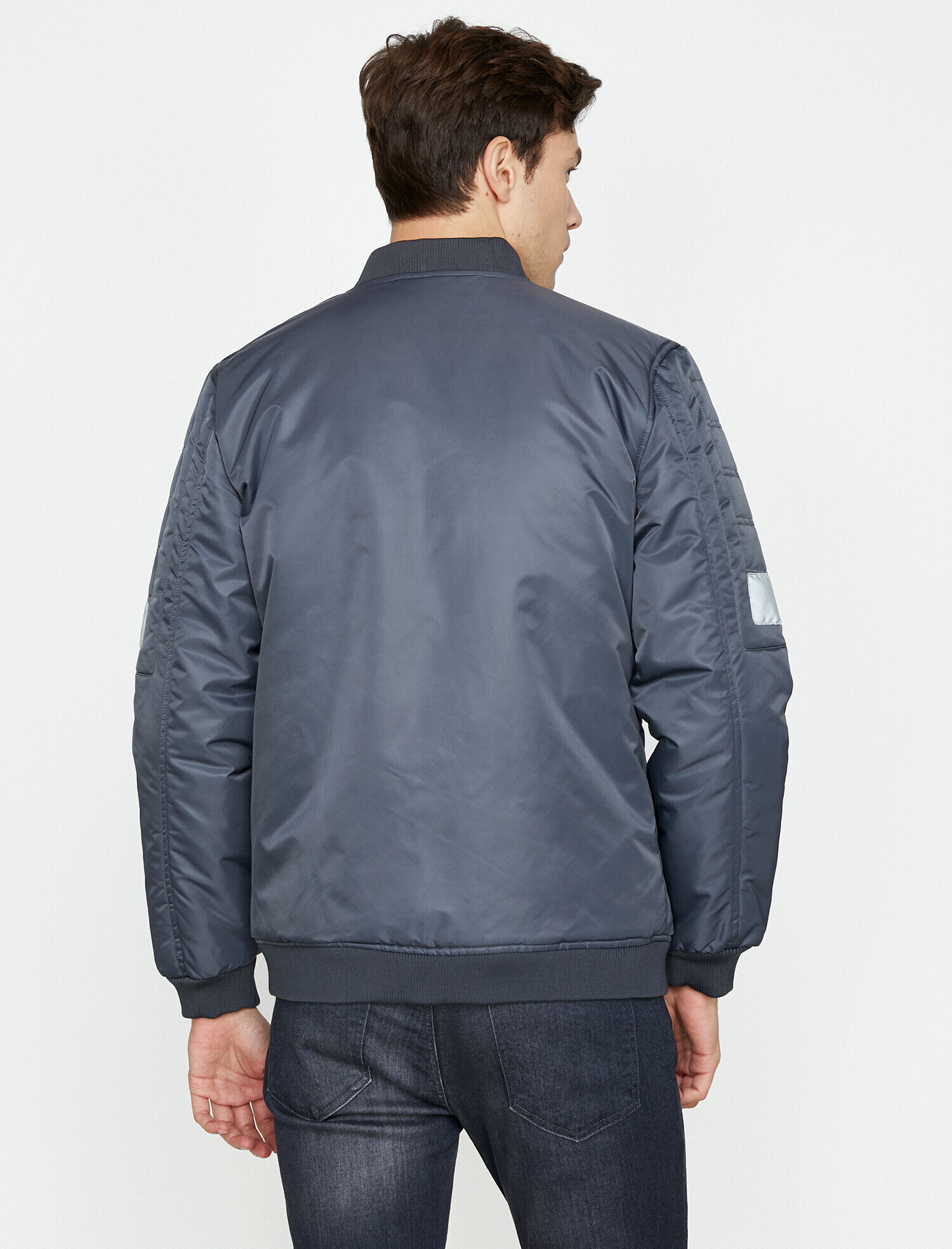   Fermuar Detaylı Mont