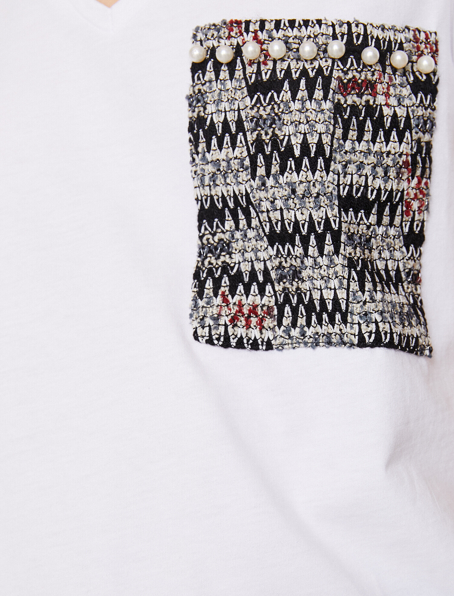 Cep Detaylı Tişört