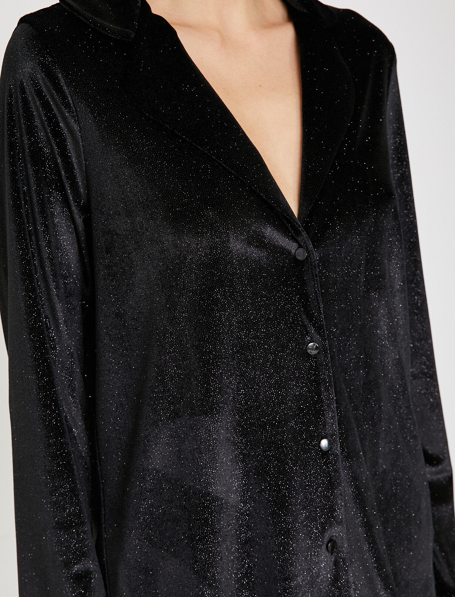 Sim Detaylı Pijama Üstü