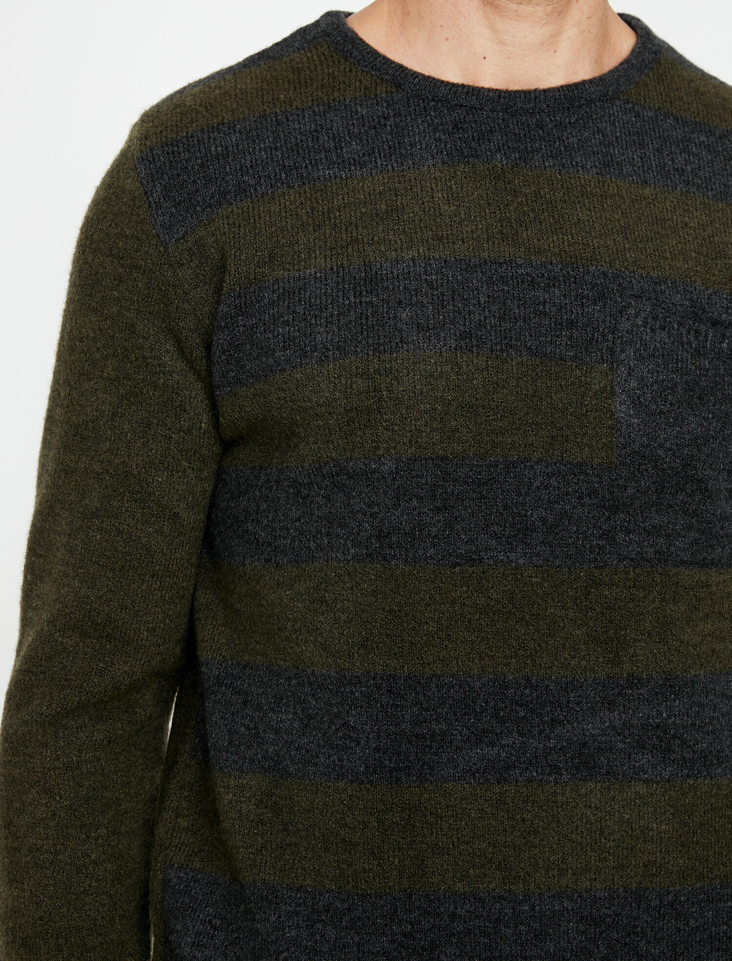   Çizgili Triko Kazak