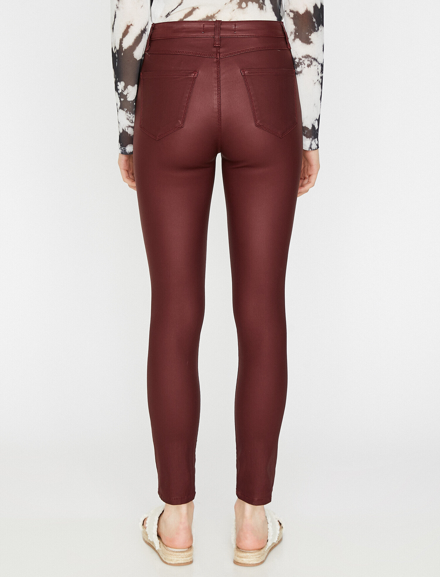   Deri Görünümlü Pantolon