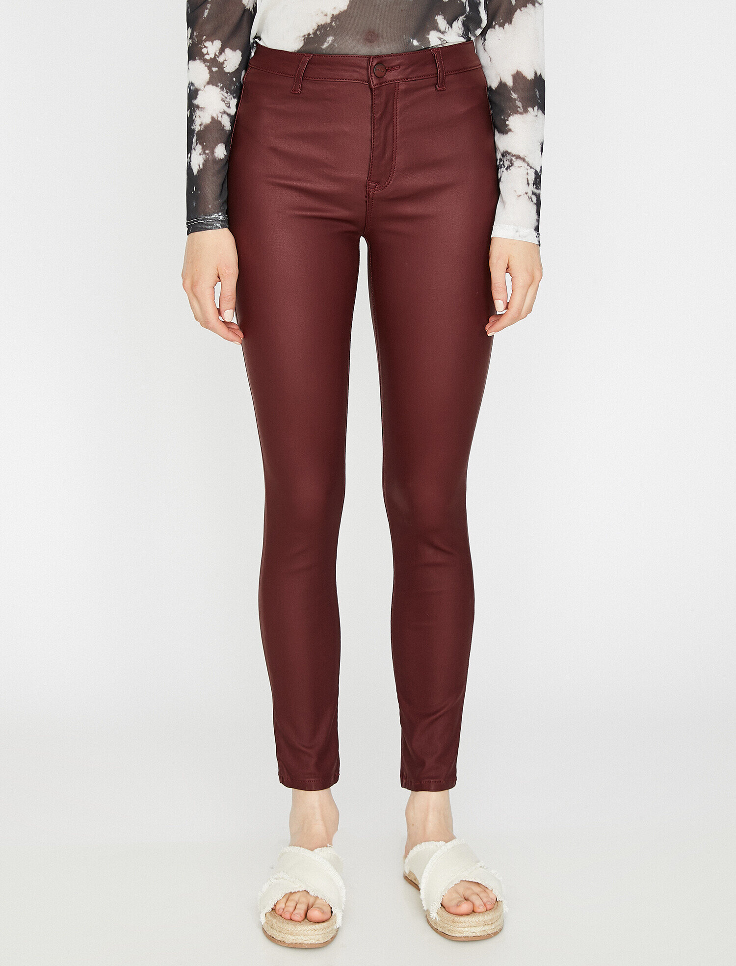   Deri Görünümlü Pantolon