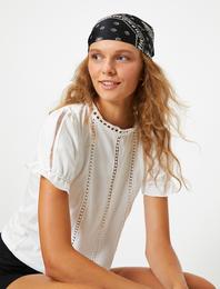 Bisiklet Yaka Suprem Kumaş Şerit Detaylı Tişört