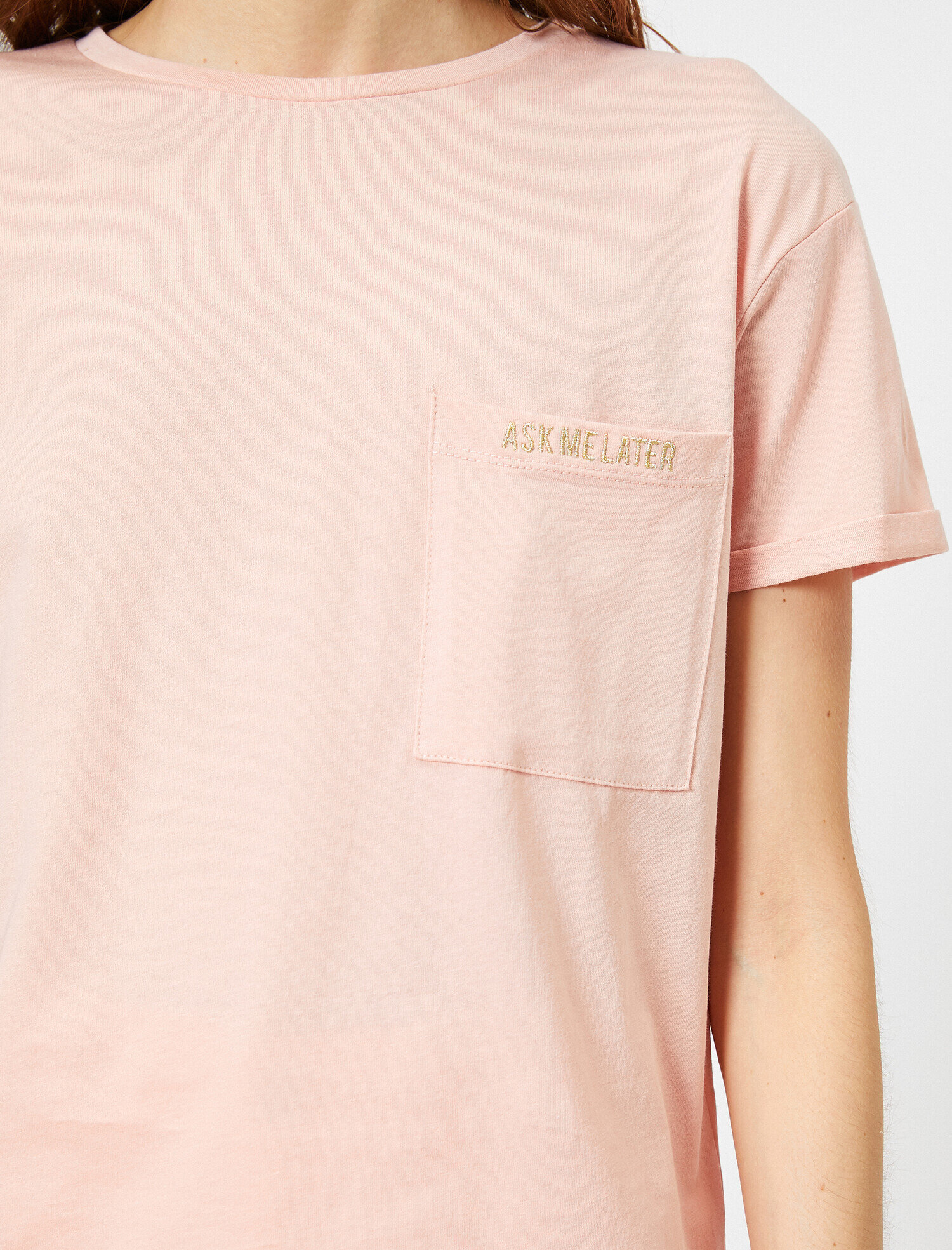   Cep Detaylı Tişört