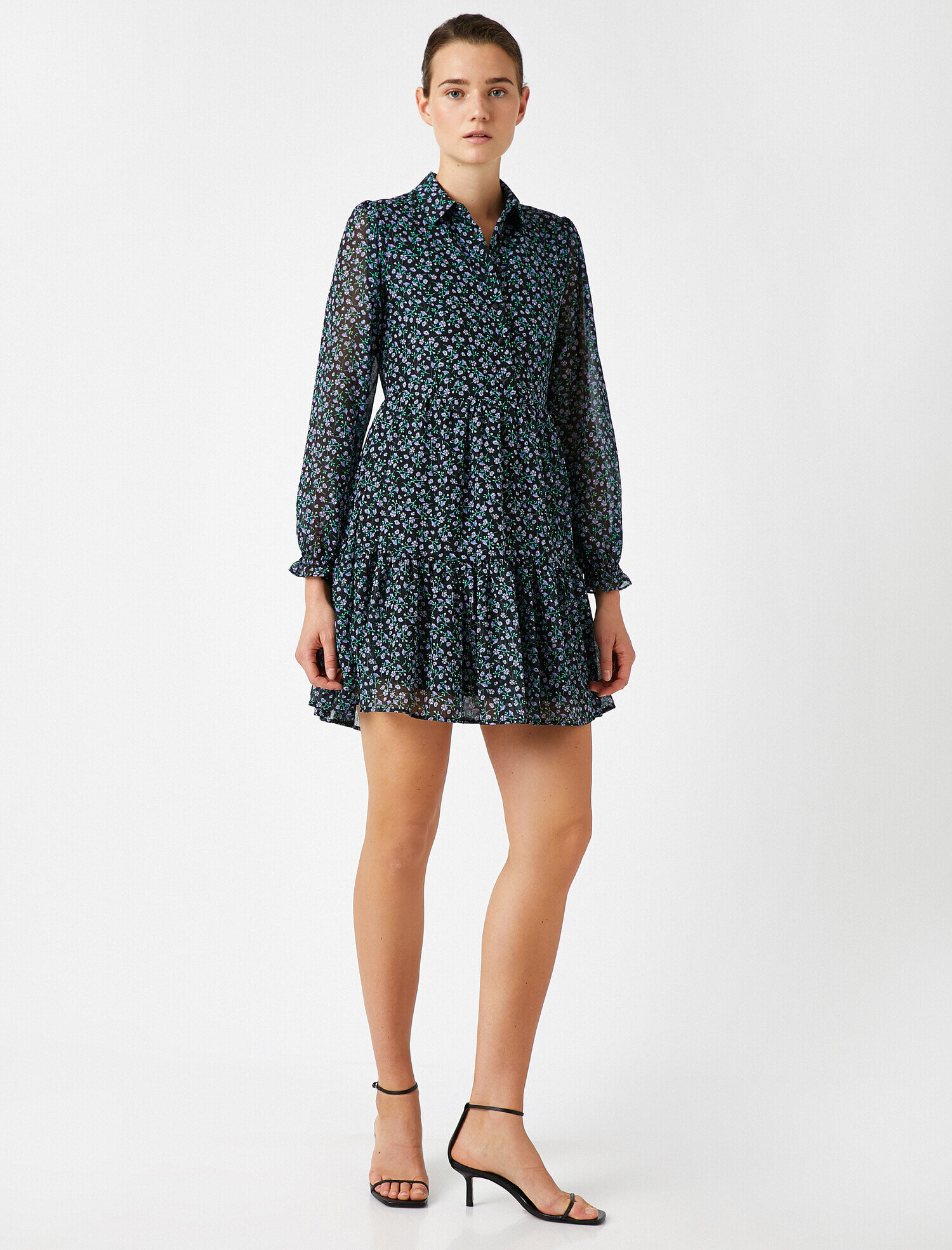   Düğmeli Çiçekli Uzun Kollu Kısa Elbise