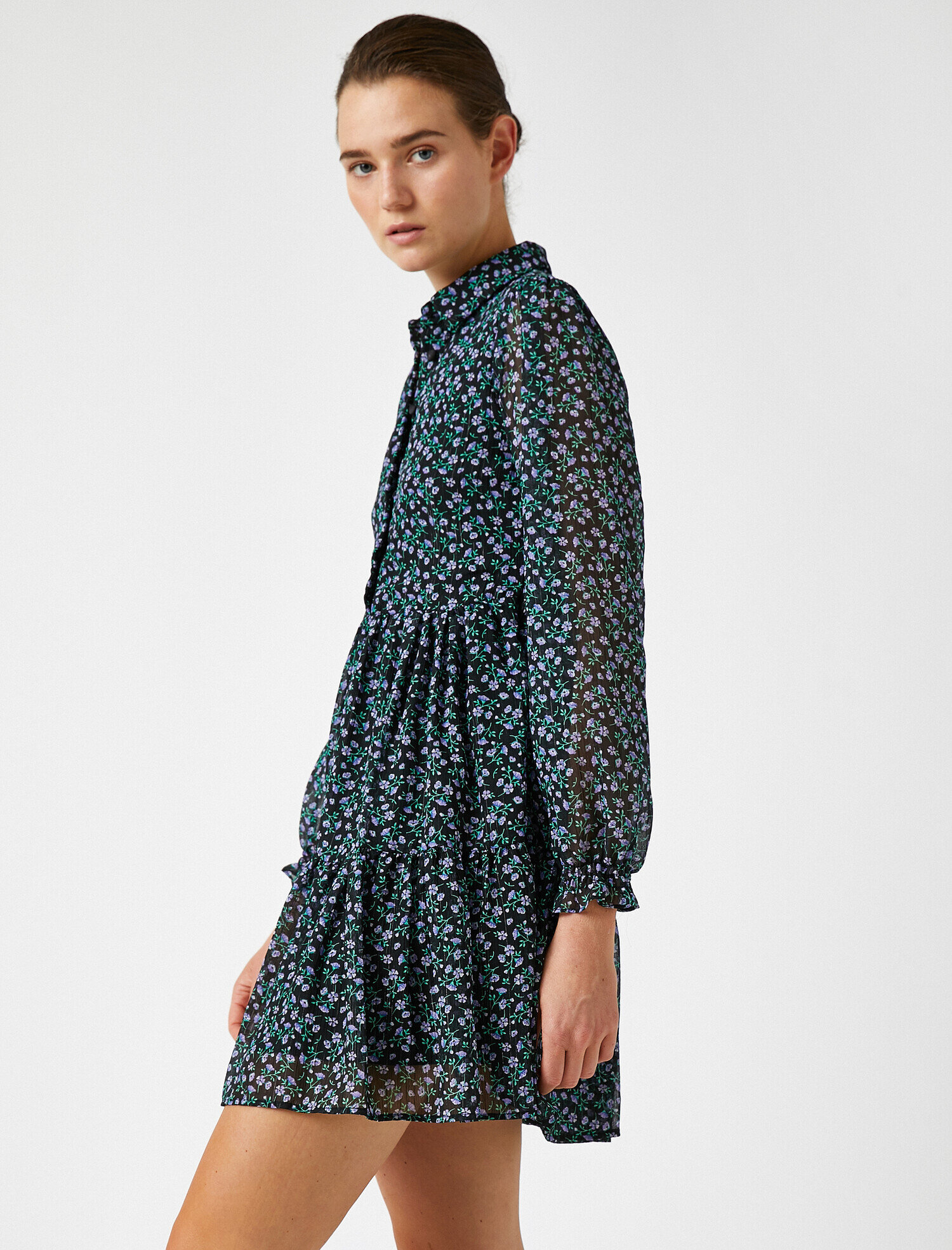   Düğmeli Çiçekli Uzun Kollu Kısa Elbise