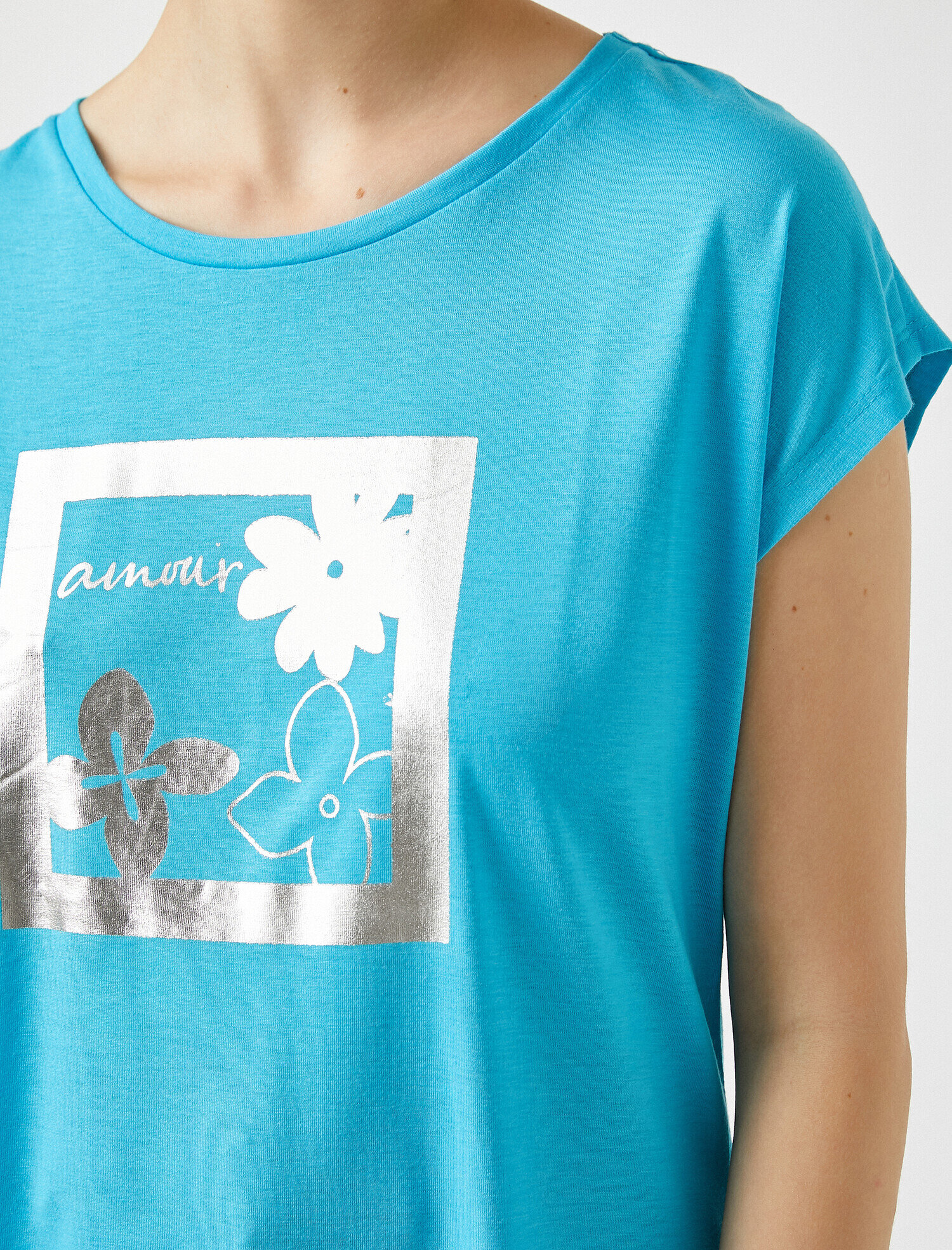   Kısa Kollu Baskılı Tişört