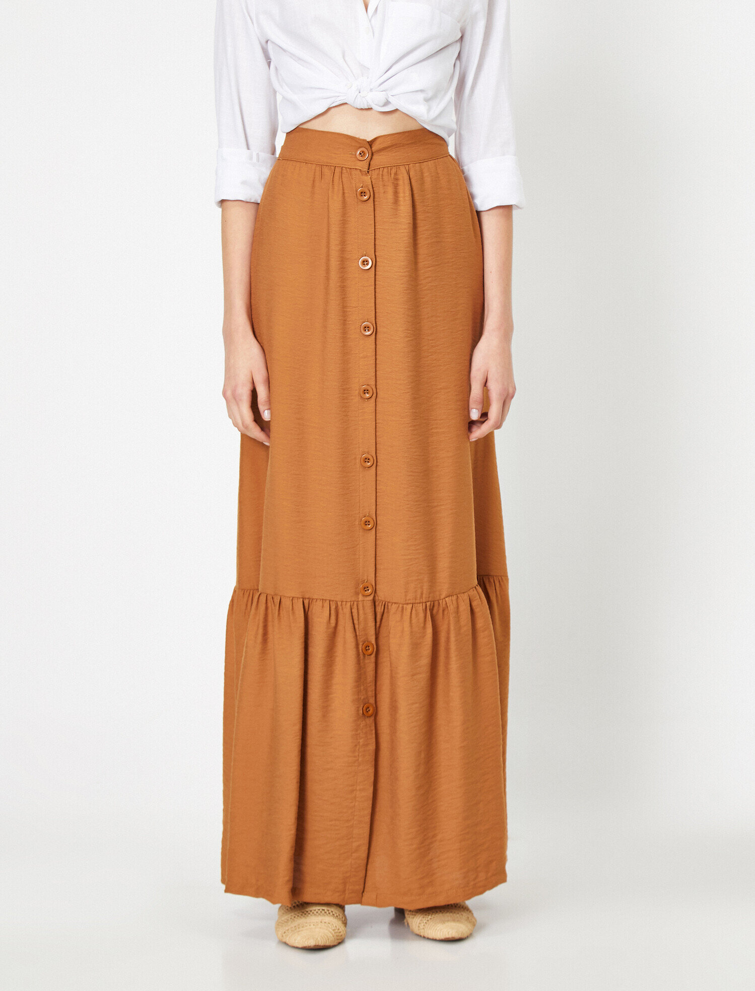   Normal Bel Düğme Detaylı Fırfır Detaylı Uzun Etek
