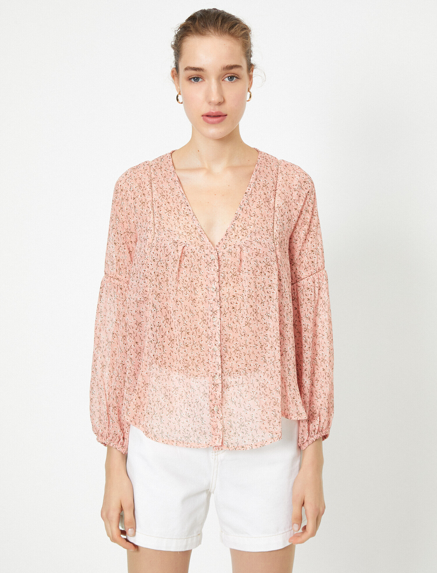   V Yaka Uzun Kollu Desenli Gömlek