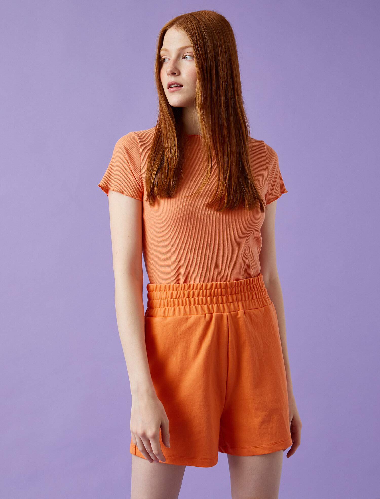   Fırfır Detaylı Kısa Kollu Tişört