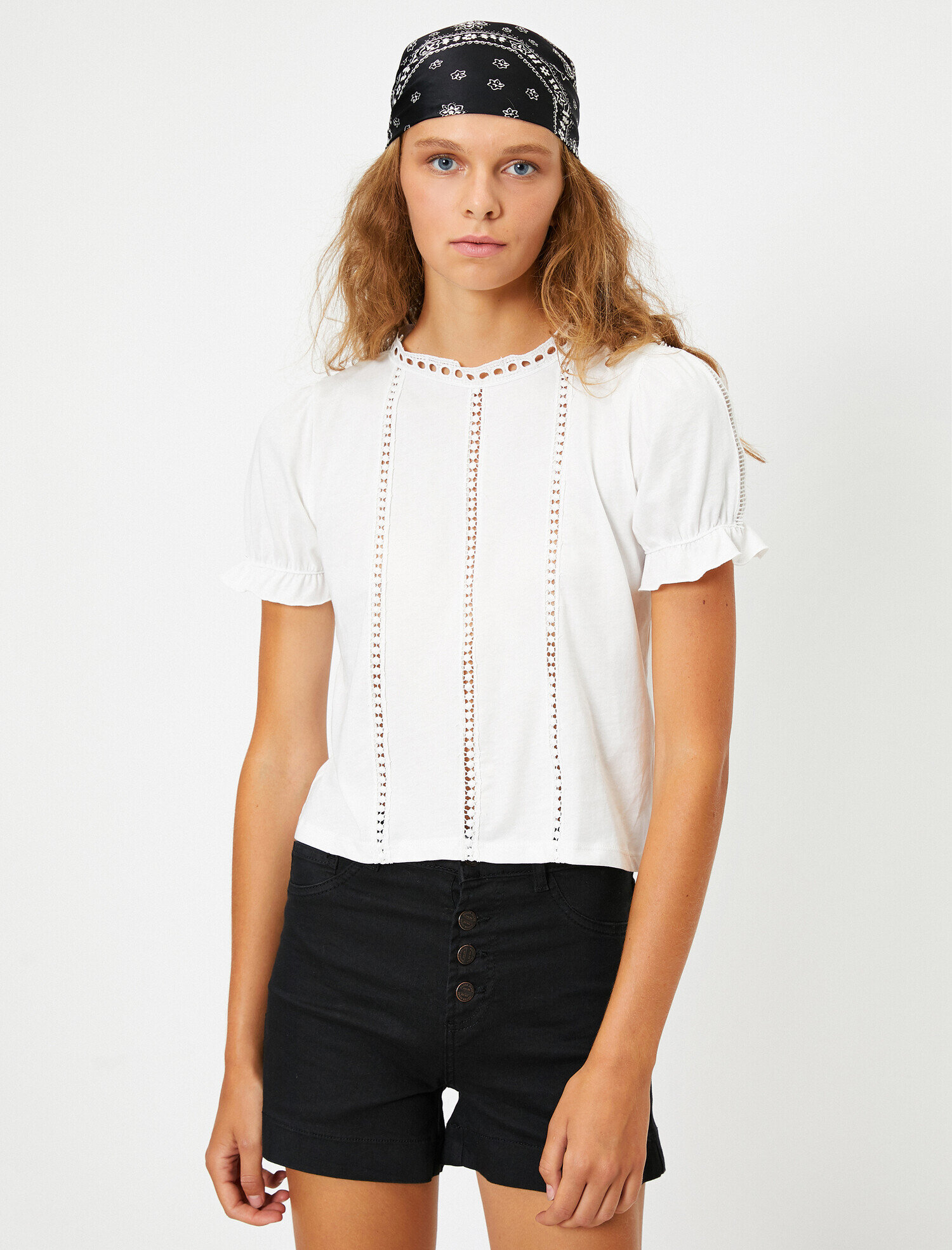   Bisiklet Yaka Suprem Kumaş Şerit Detaylı Tişört