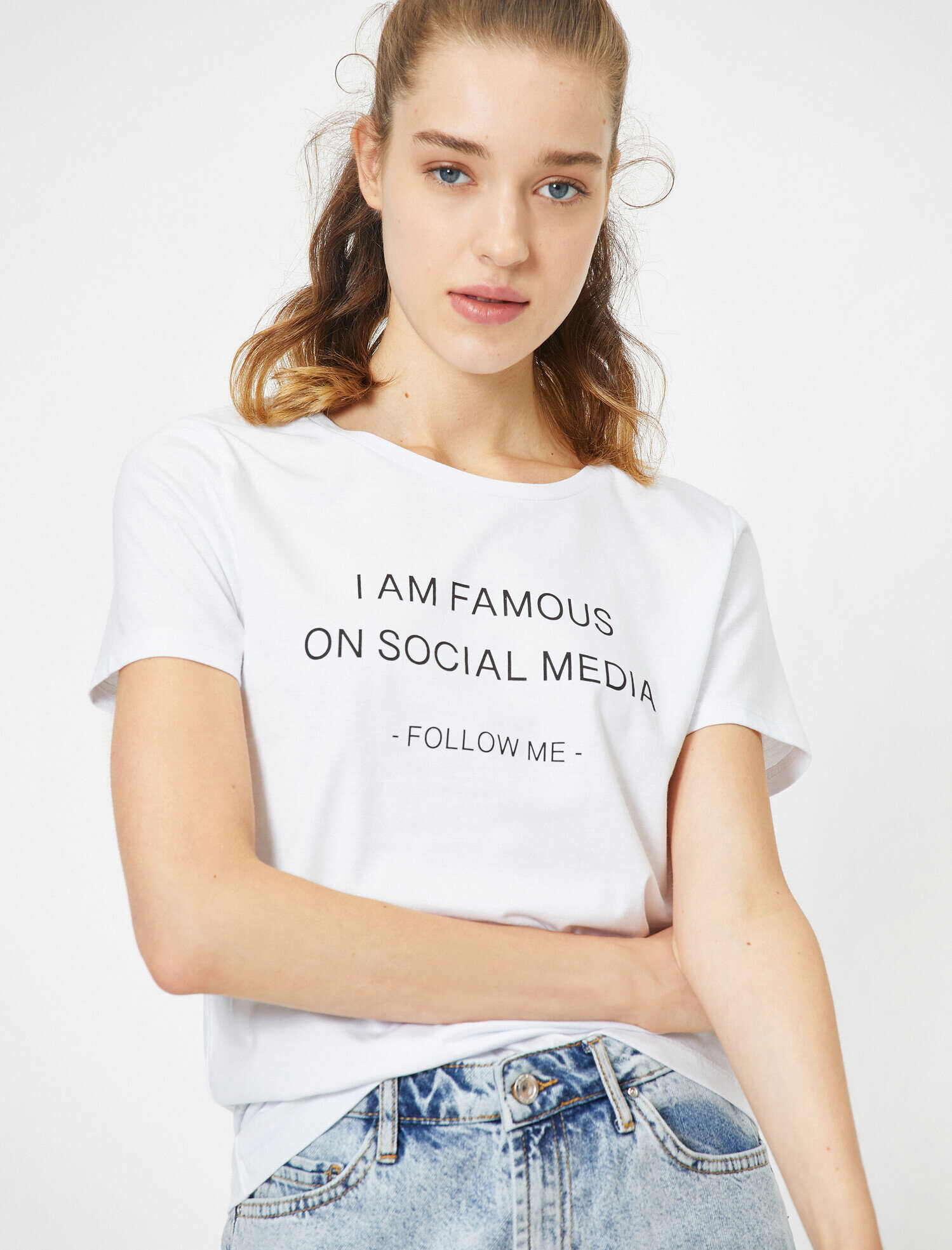   Bisiklet Yaka Kısa Kollu Yazılı Baskılı Tişört