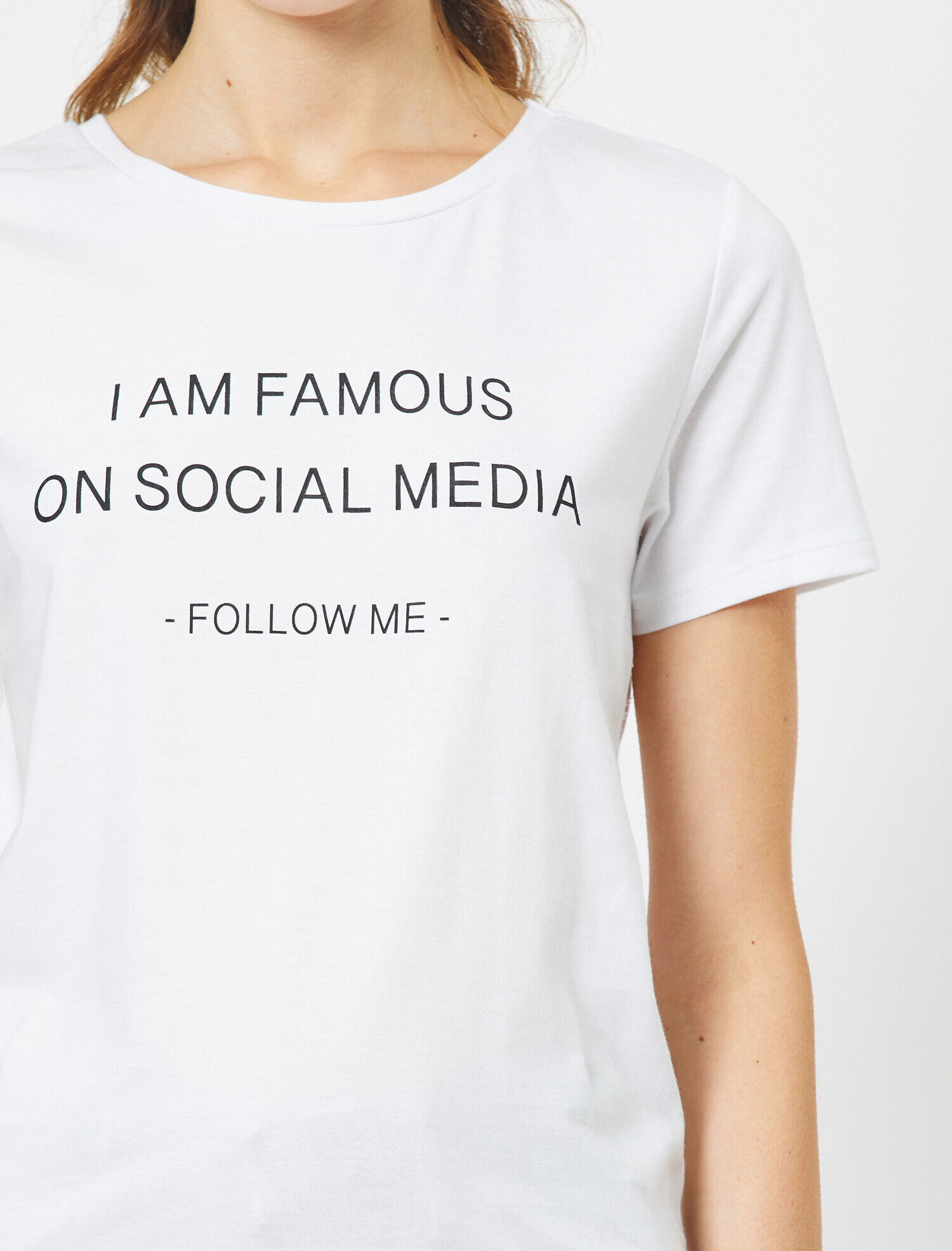   Bisiklet Yaka Kısa Kollu Yazılı Baskılı Tişört