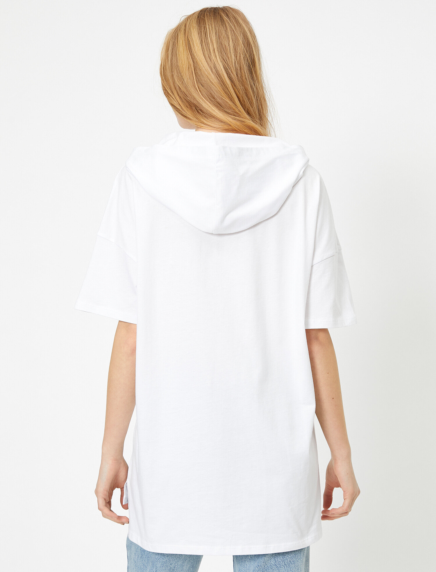   Kapüşonlu Tişört