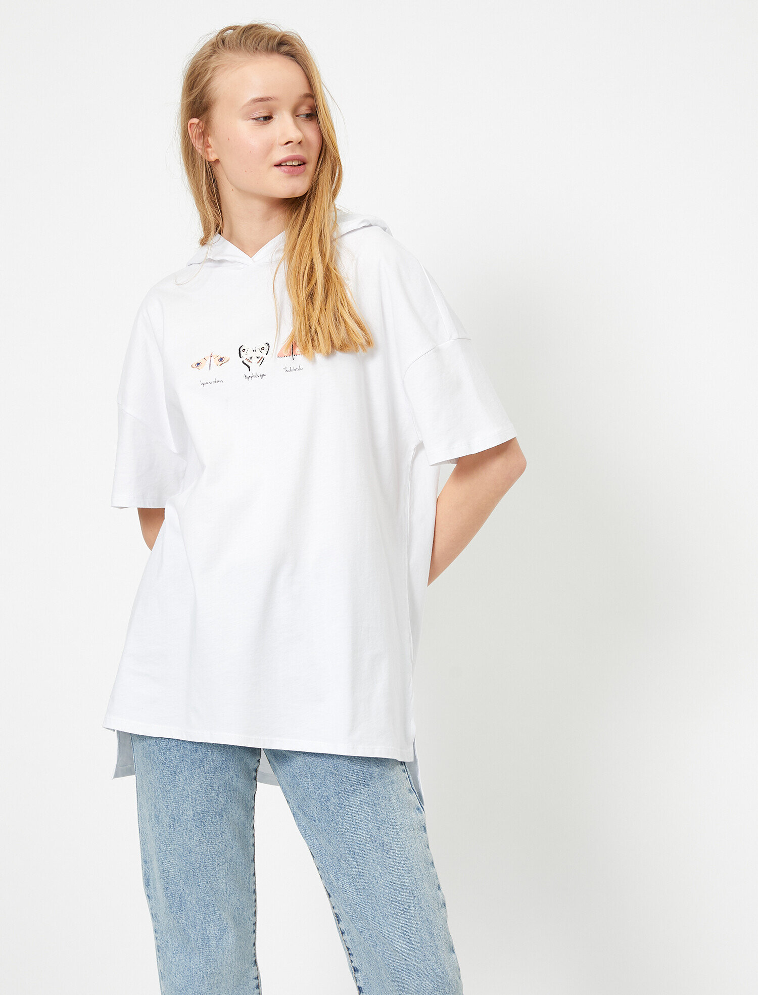   Kapüşonlu Tişört