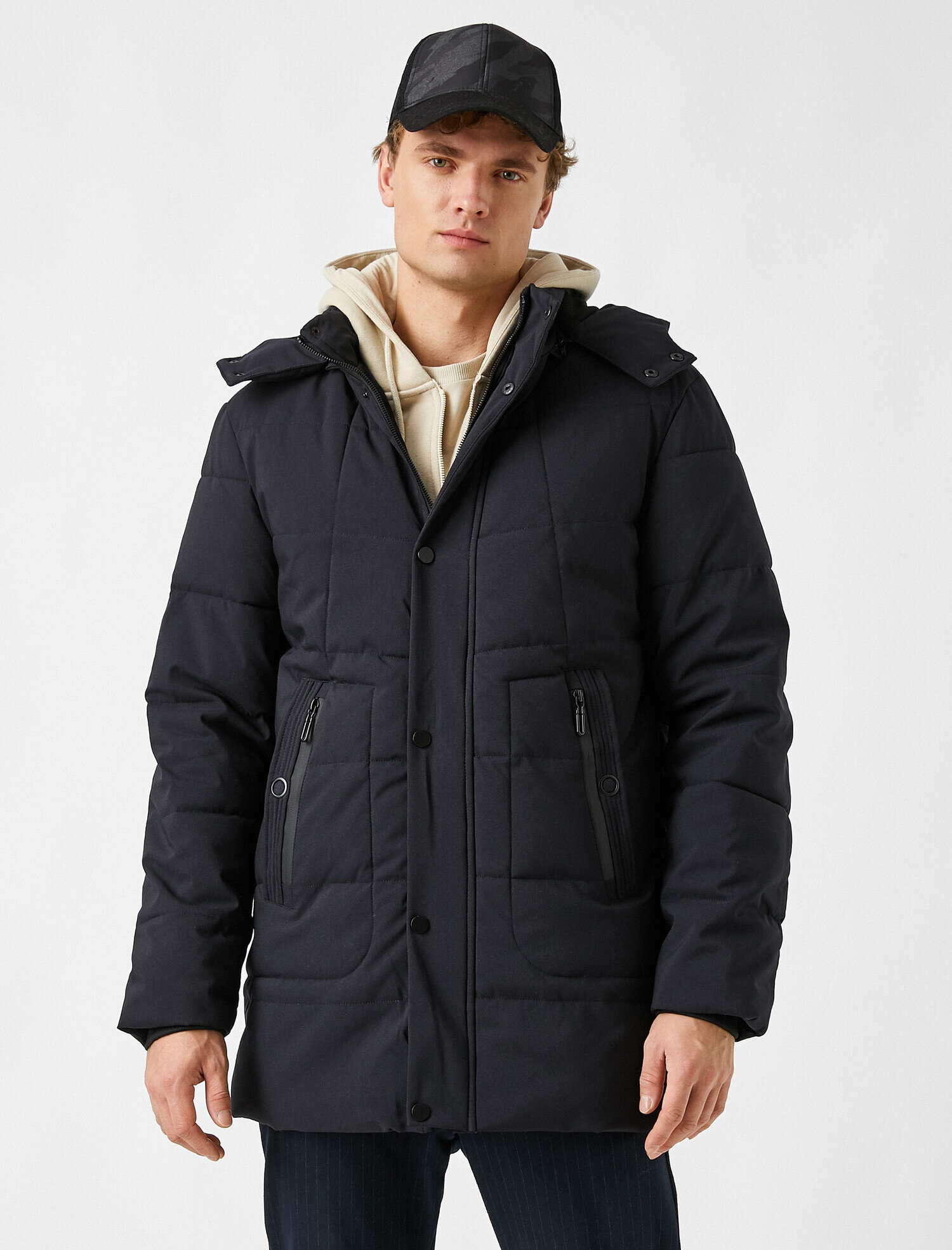   Kapüşonlu Cepli Puffer Kaban