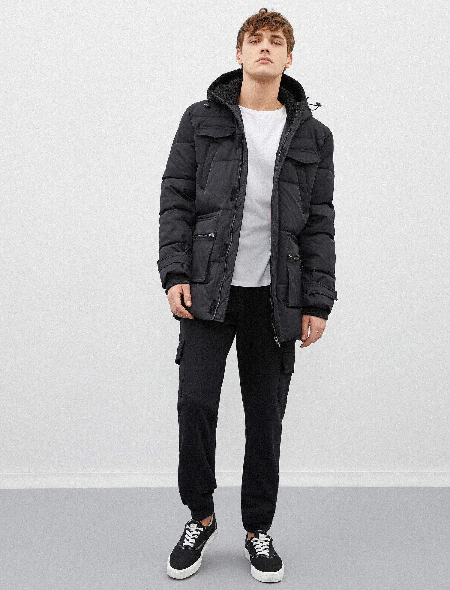   Kapüşonlu Kaban Cepli Fermuarlı