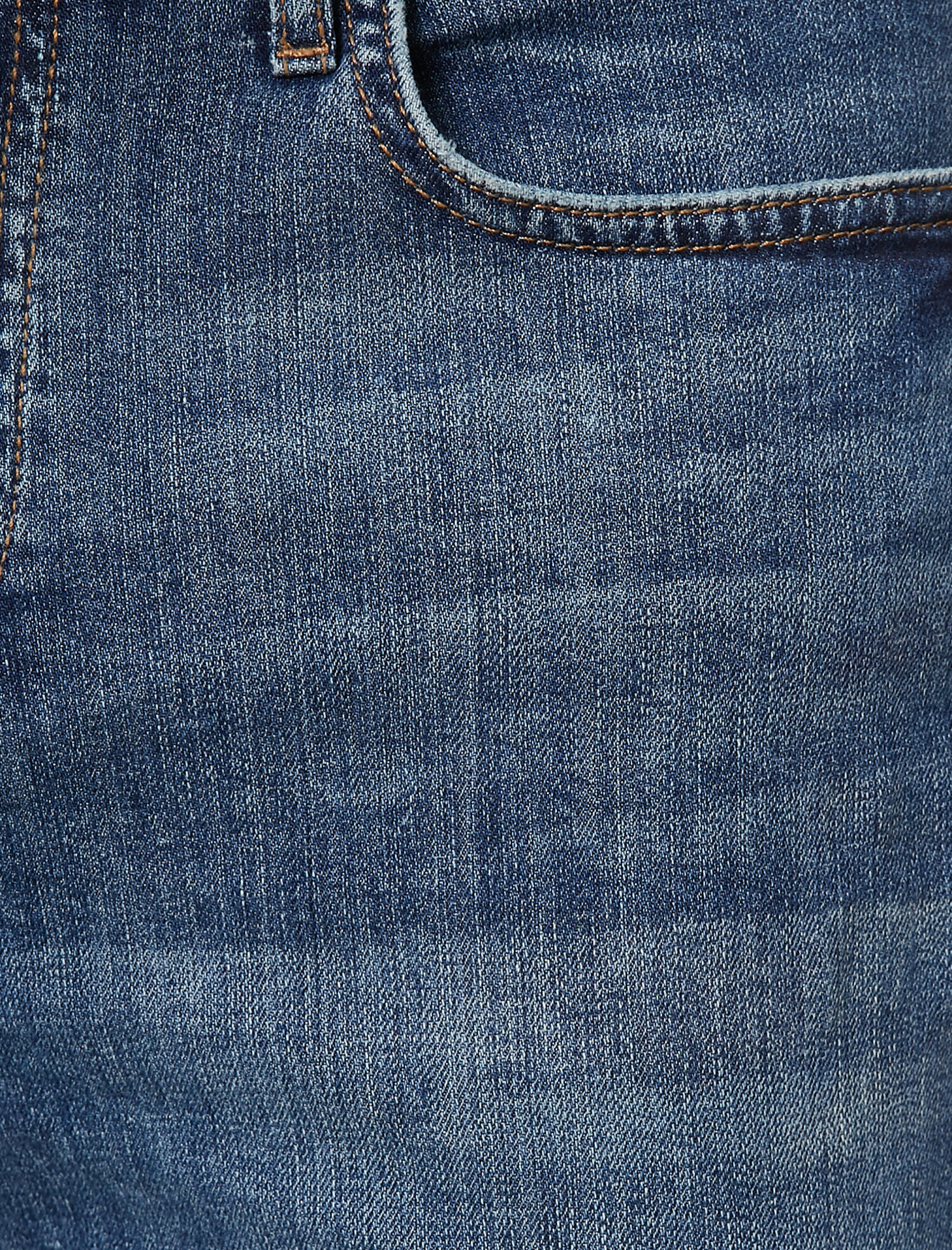   Dizi Katlama Detaylı Cepli Jean Şort