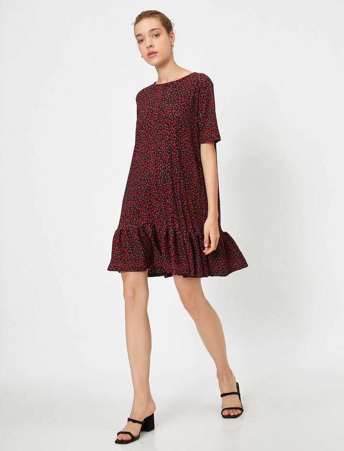  Etek Ucu Volanlı Desenli Kısa Kollu Elbise