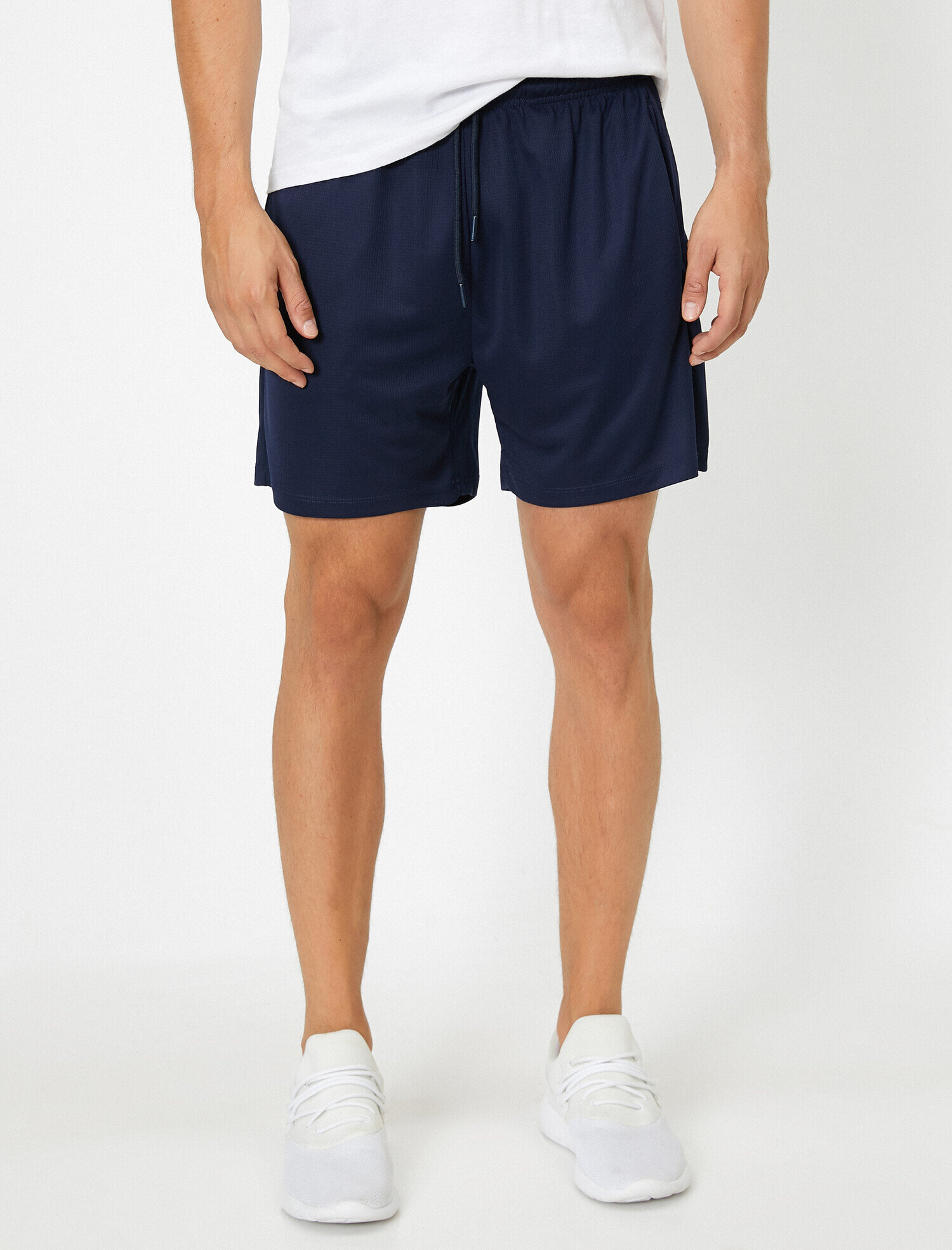   Normal Bel Cepli Basic Şort