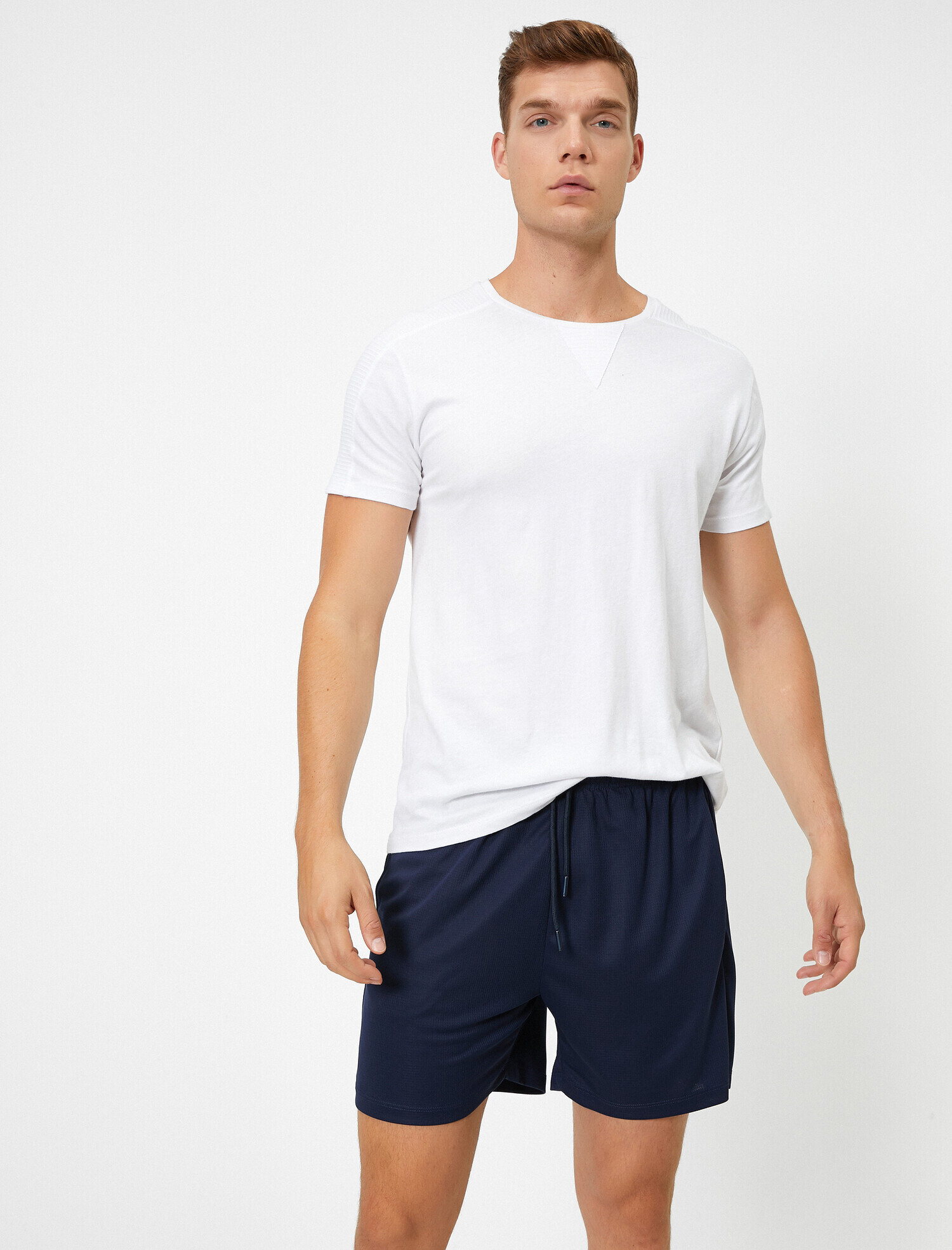   Normal Bel Cepli Basic Şort