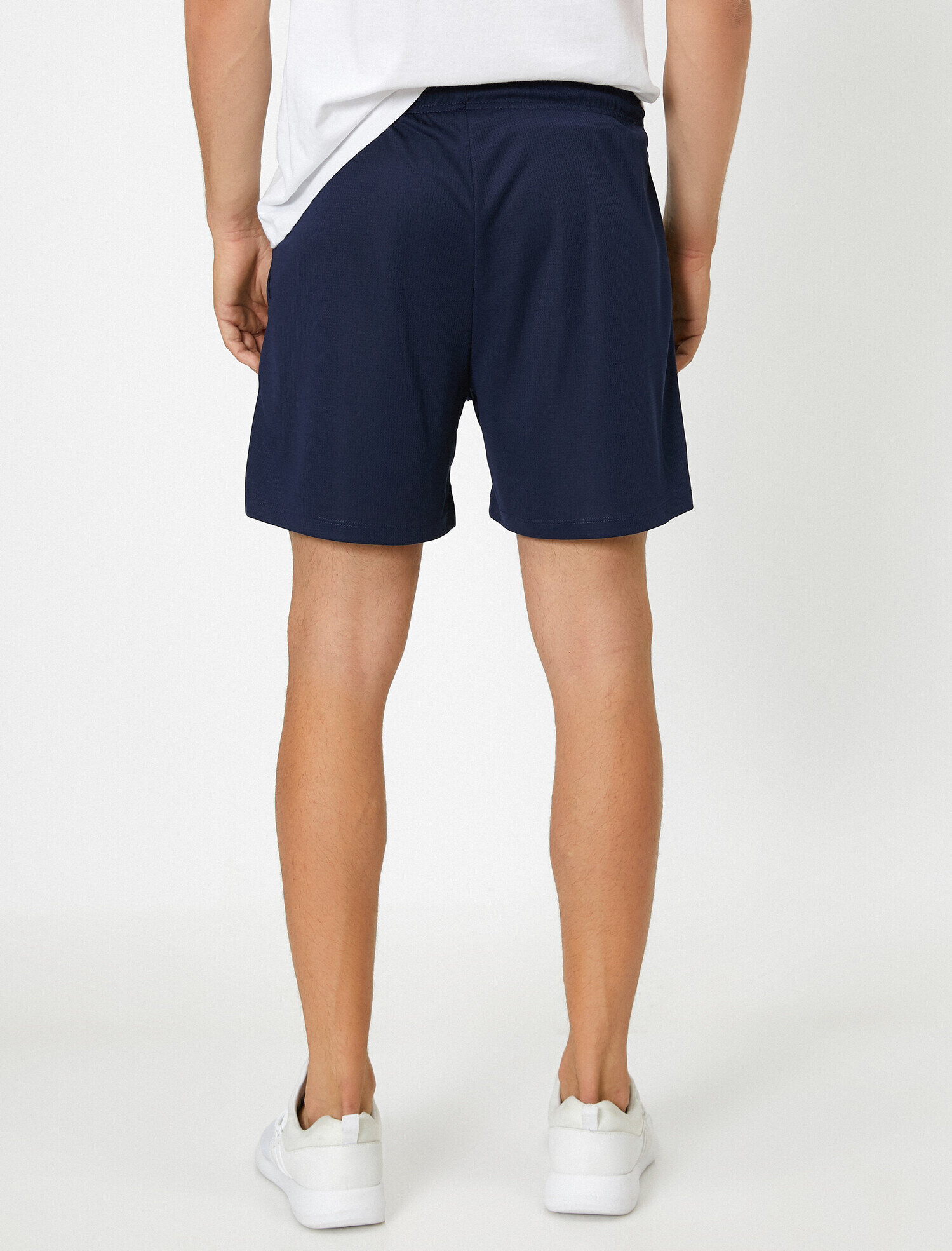   Normal Bel Cepli Basic Şort