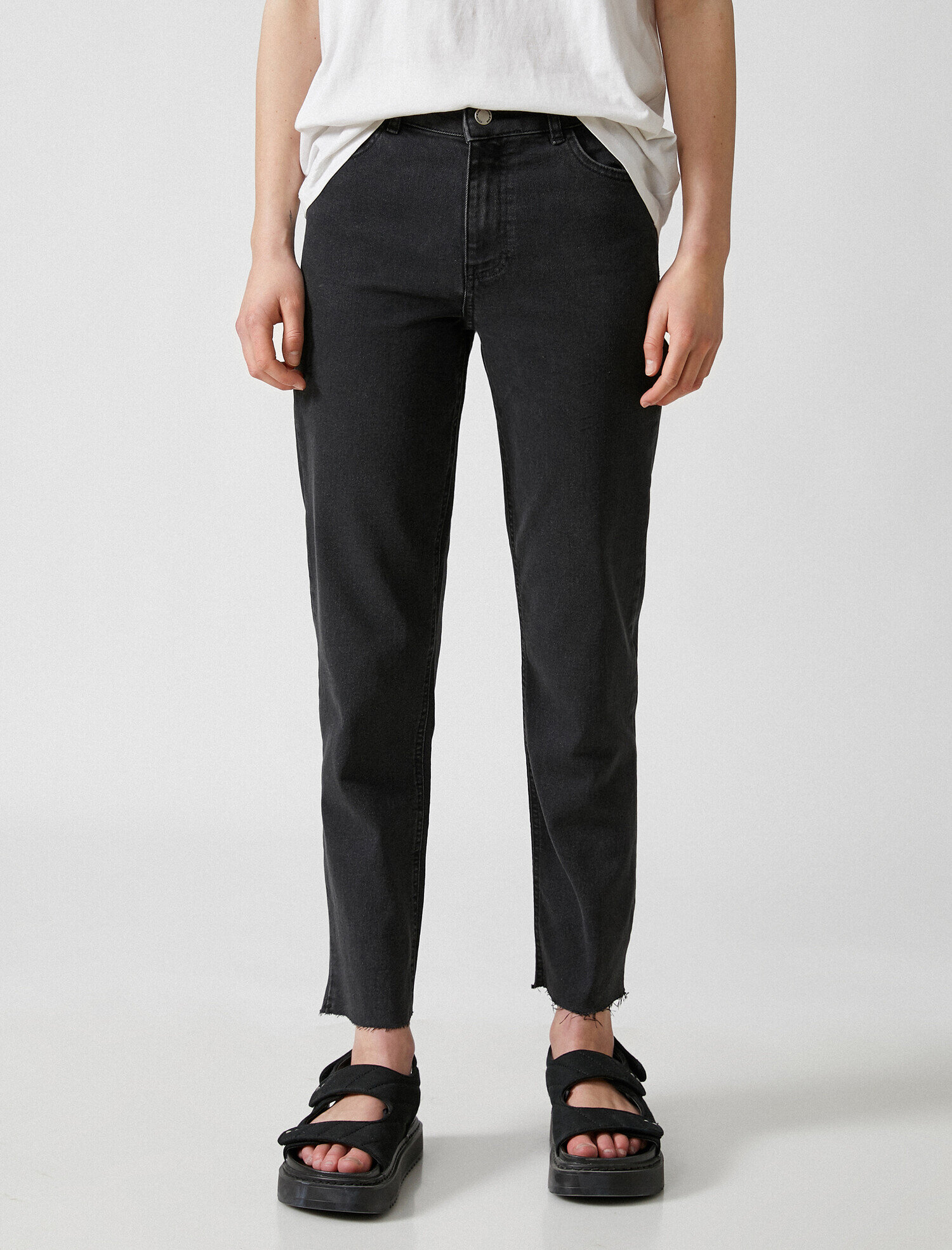   Eve Slim Jean - Yüksek Bel Normal Kesim Hafif Düz Paça Pantolon