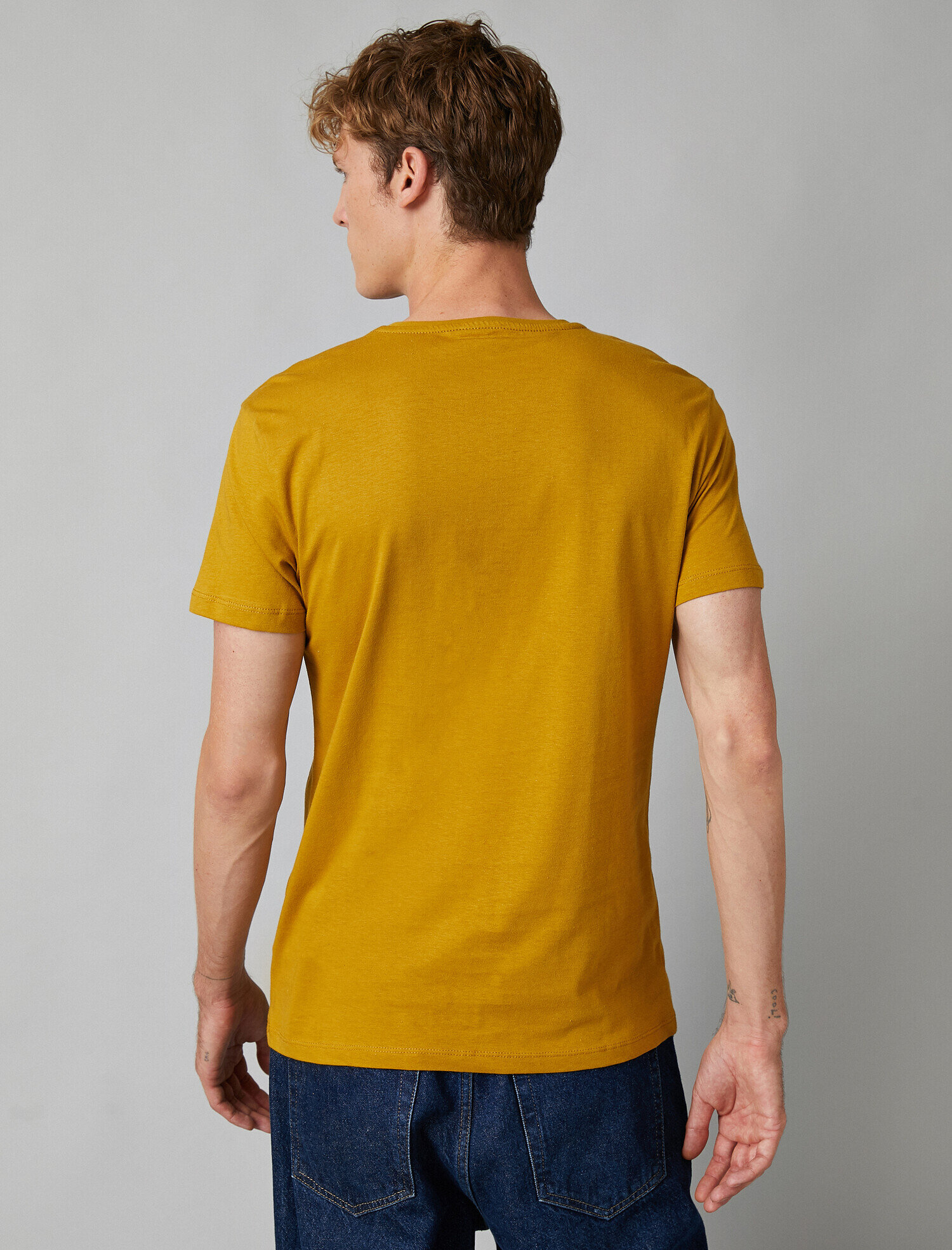   Pamuklu Bisiklet Yaka Kısa Kollu Tişört