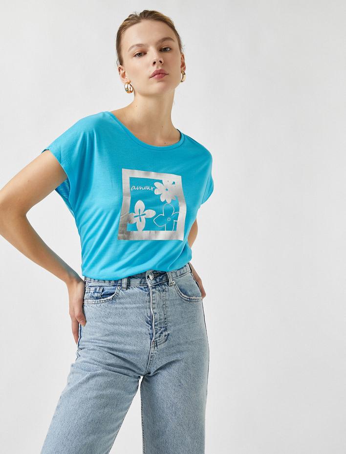  Kısa Kollu Baskılı Tişört