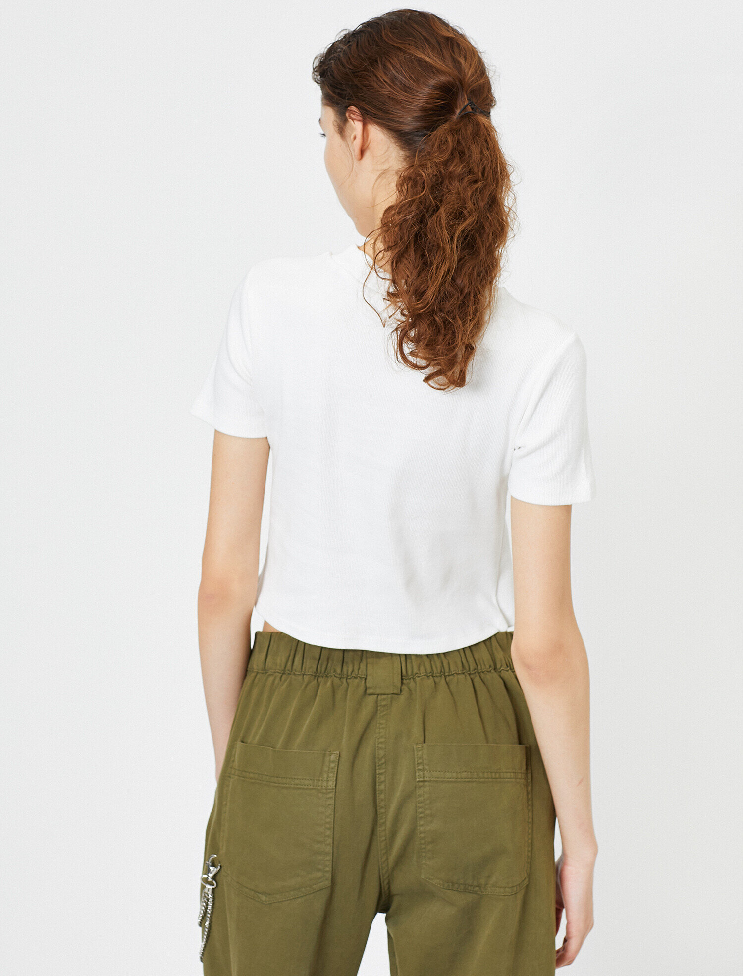   Dik Yaka Basic Kısa Kol Tişört