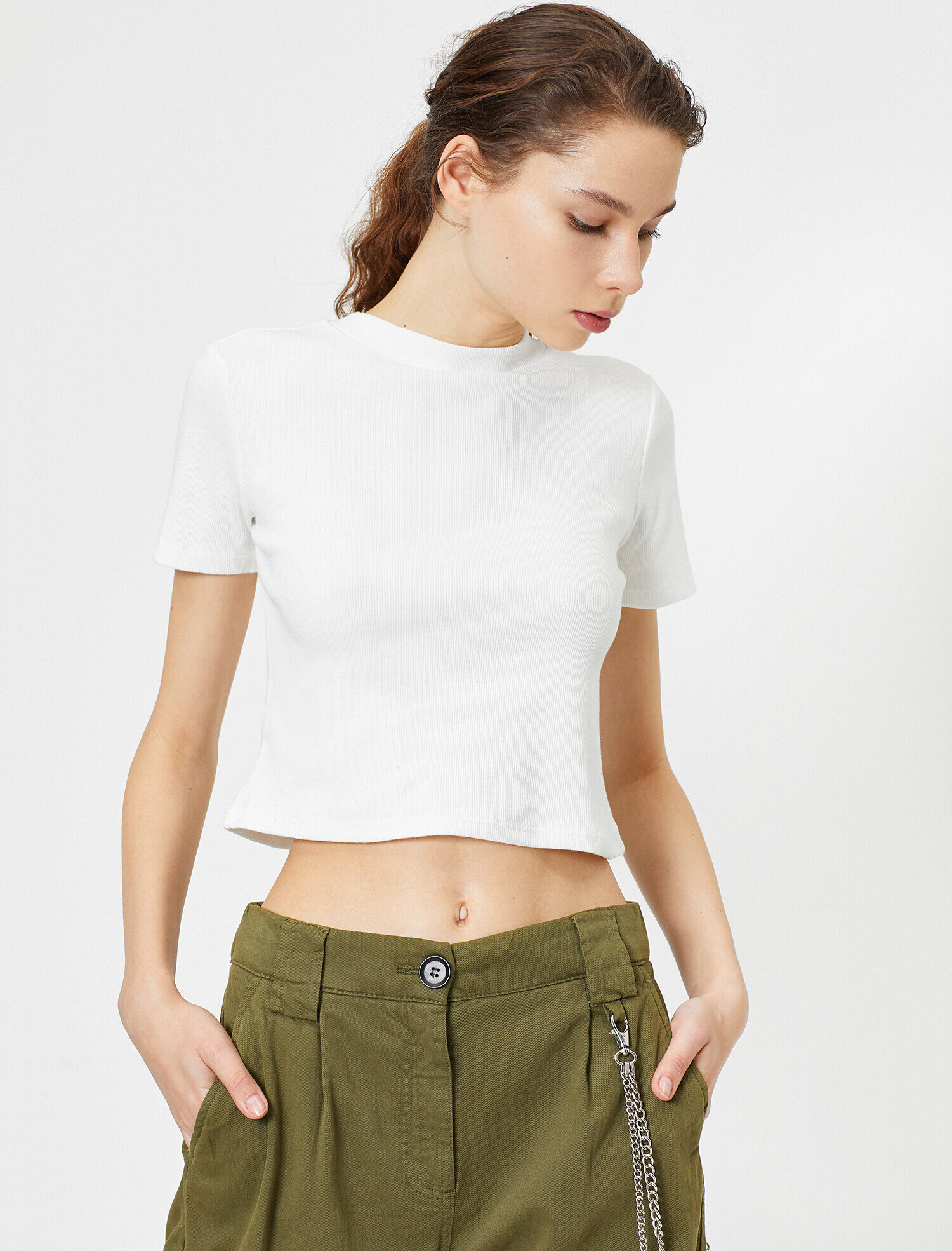   Dik Yaka Basic Kısa Kol Tişört