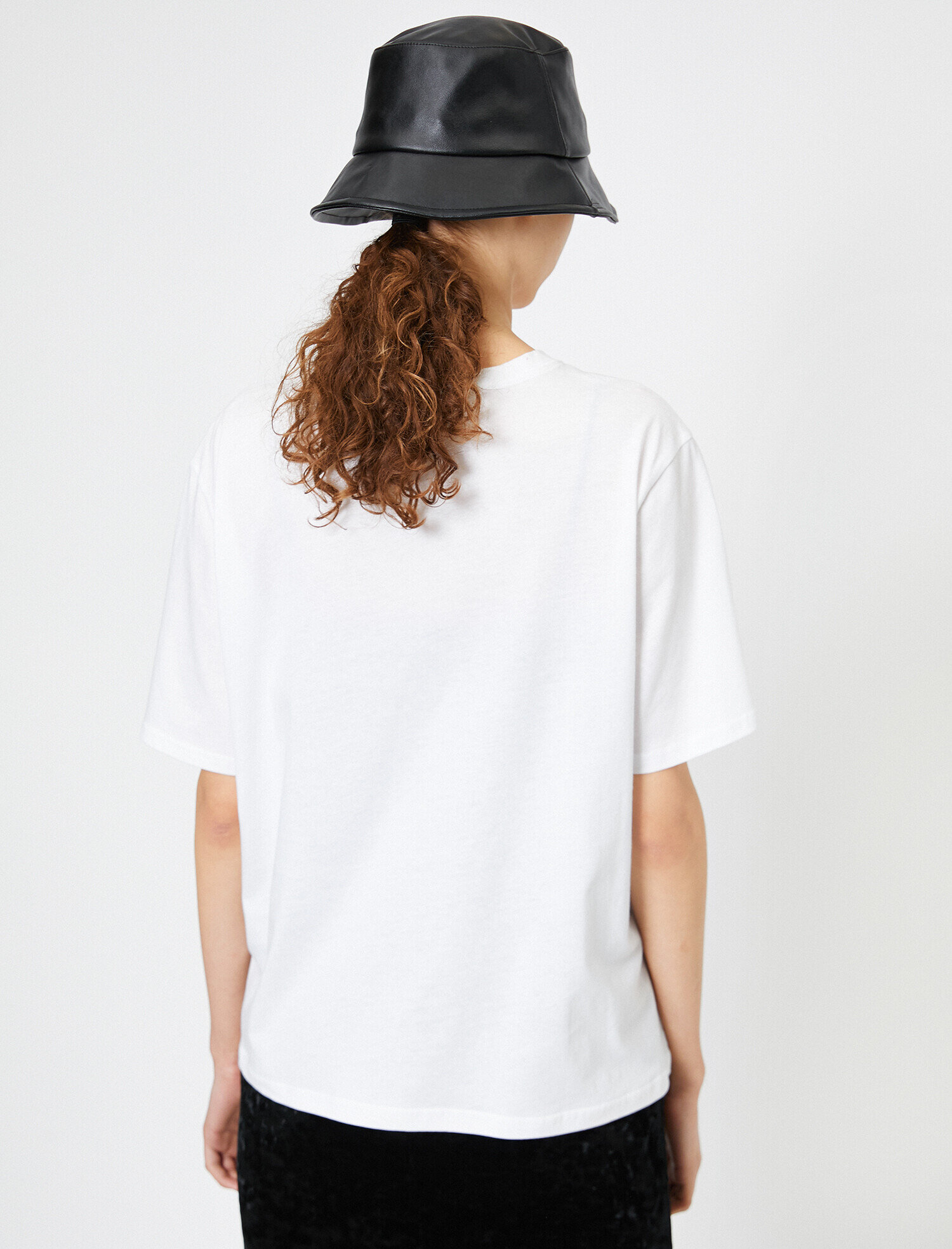   Cep Detaylı Tişört