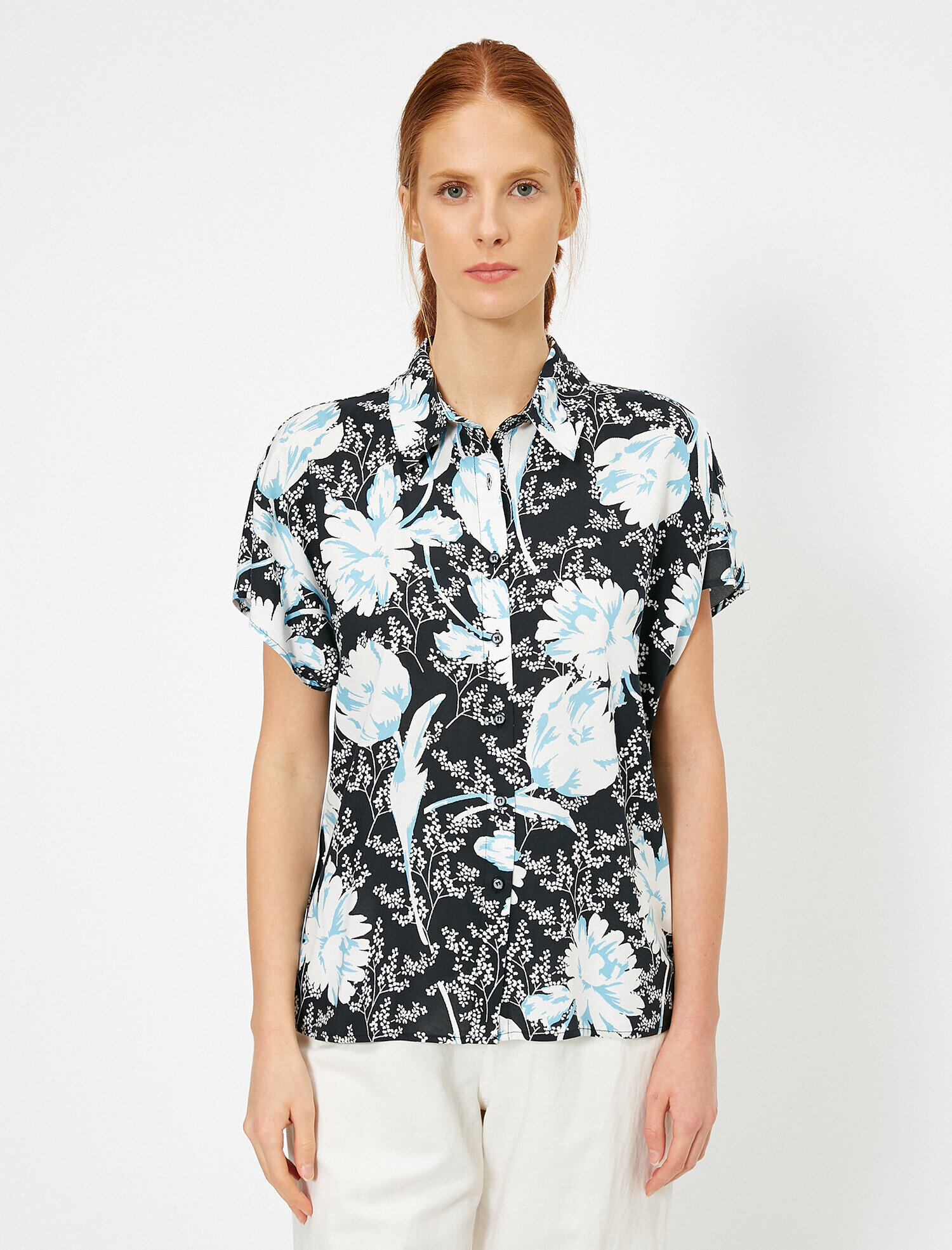   Çiçek Desenli Gömlek