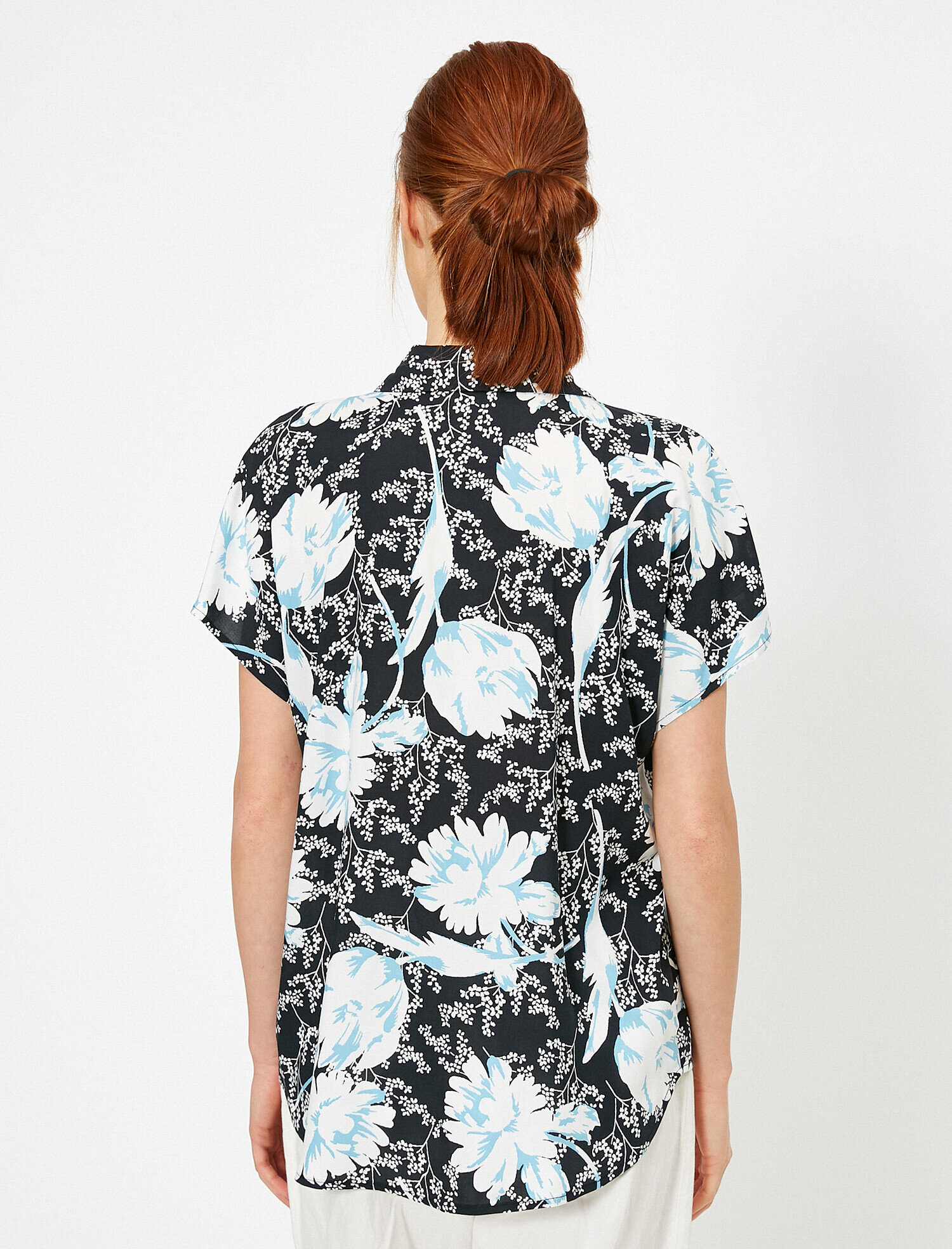   Çiçek Desenli Gömlek