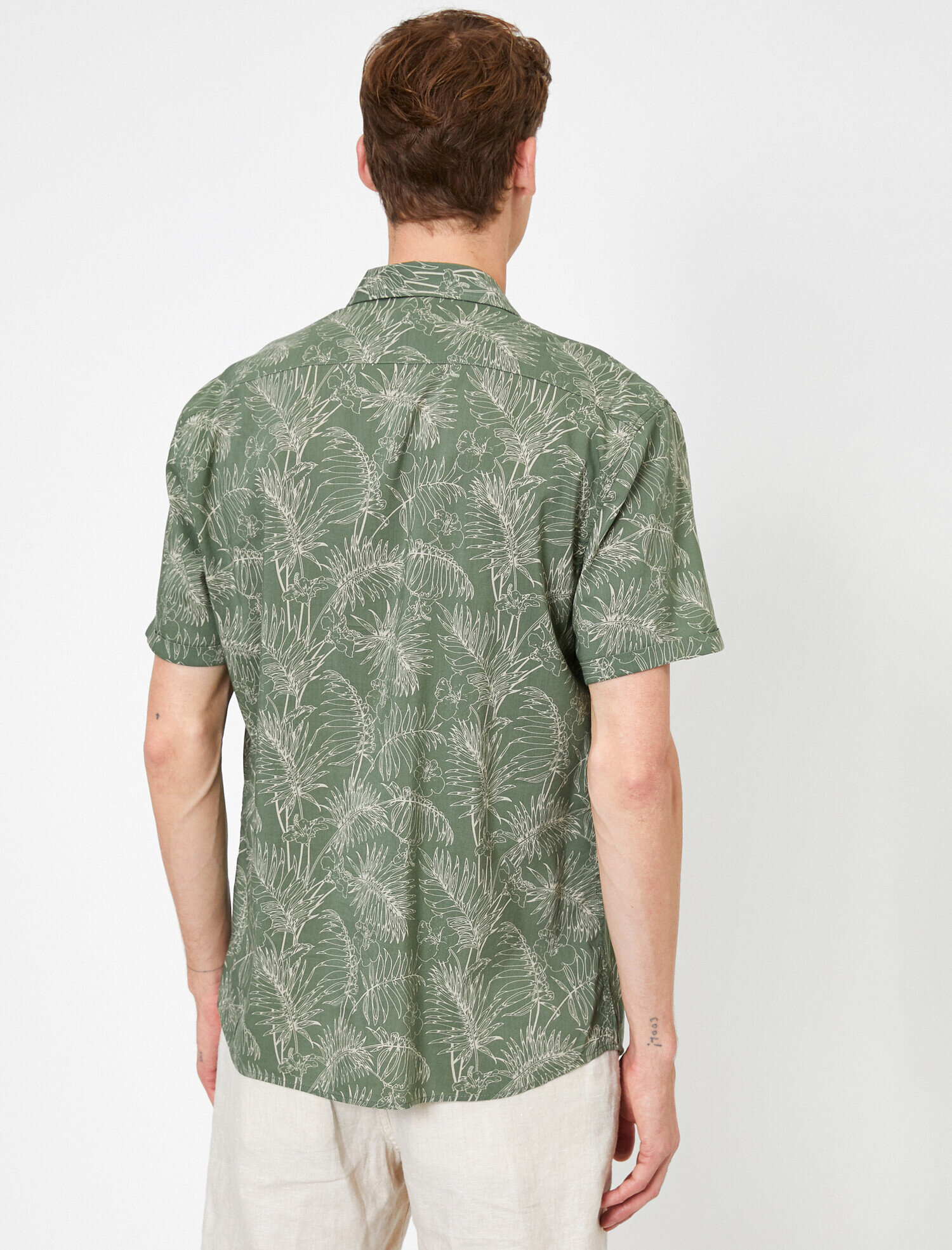   Çiçek Desenli Normal Yaka Regular Fit Kısa Kollu Gömlek